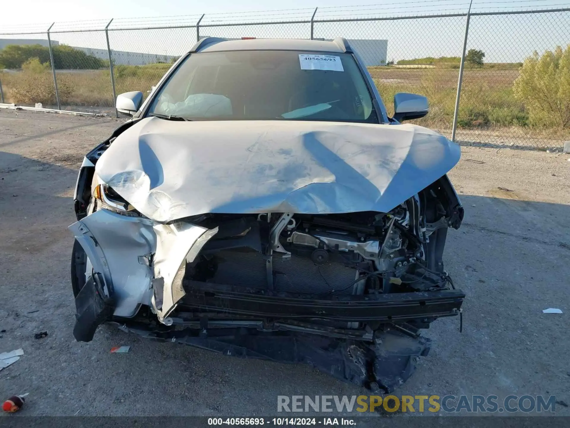 6 Photograph of a damaged car 7MUCAAAG5PV053513 TOYOTA COROLLA CROSS 2023
