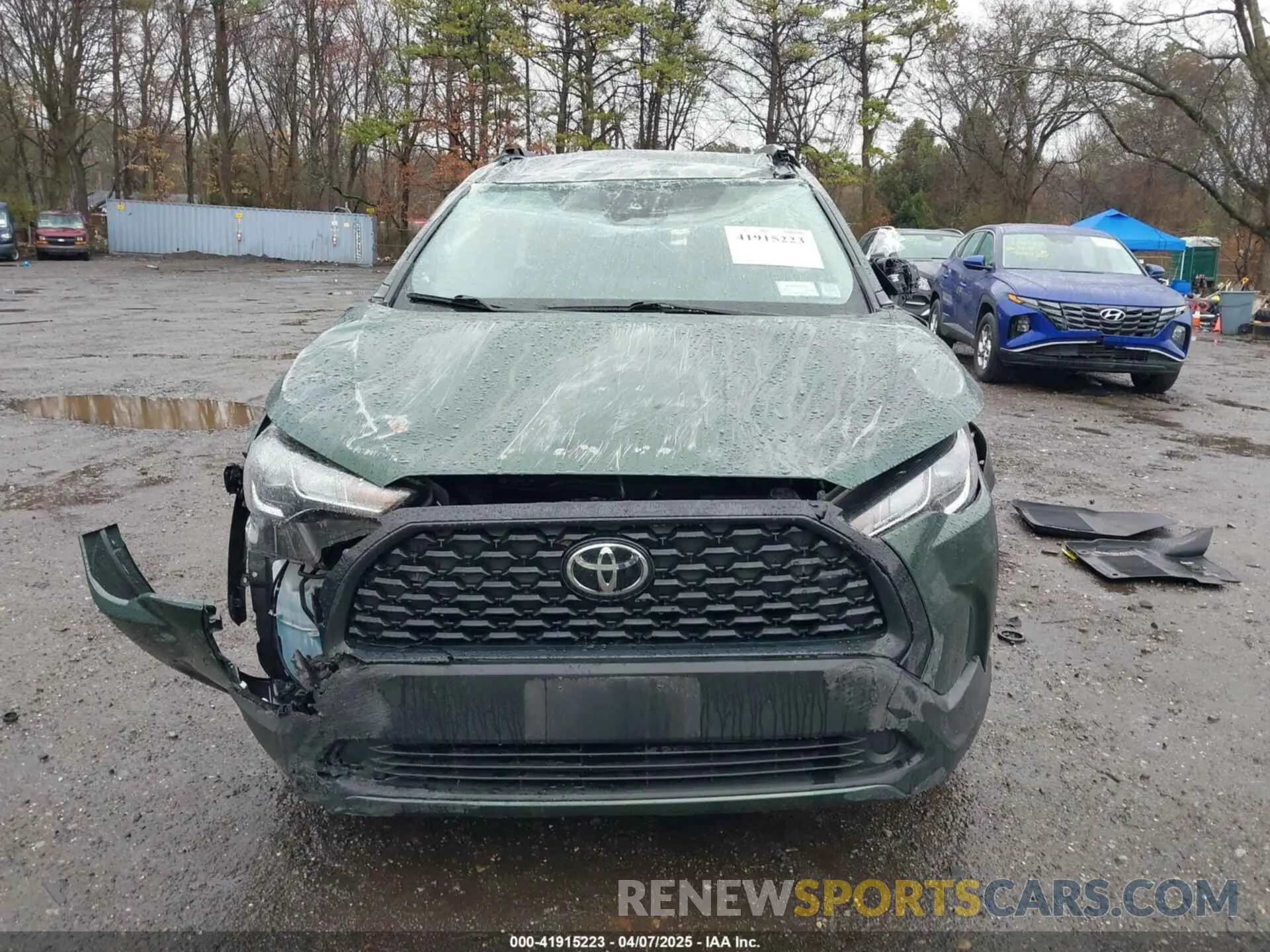11 Photograph of a damaged car 7MUCAABG8PV044965 TOYOTA COROLLA CROSS 2023