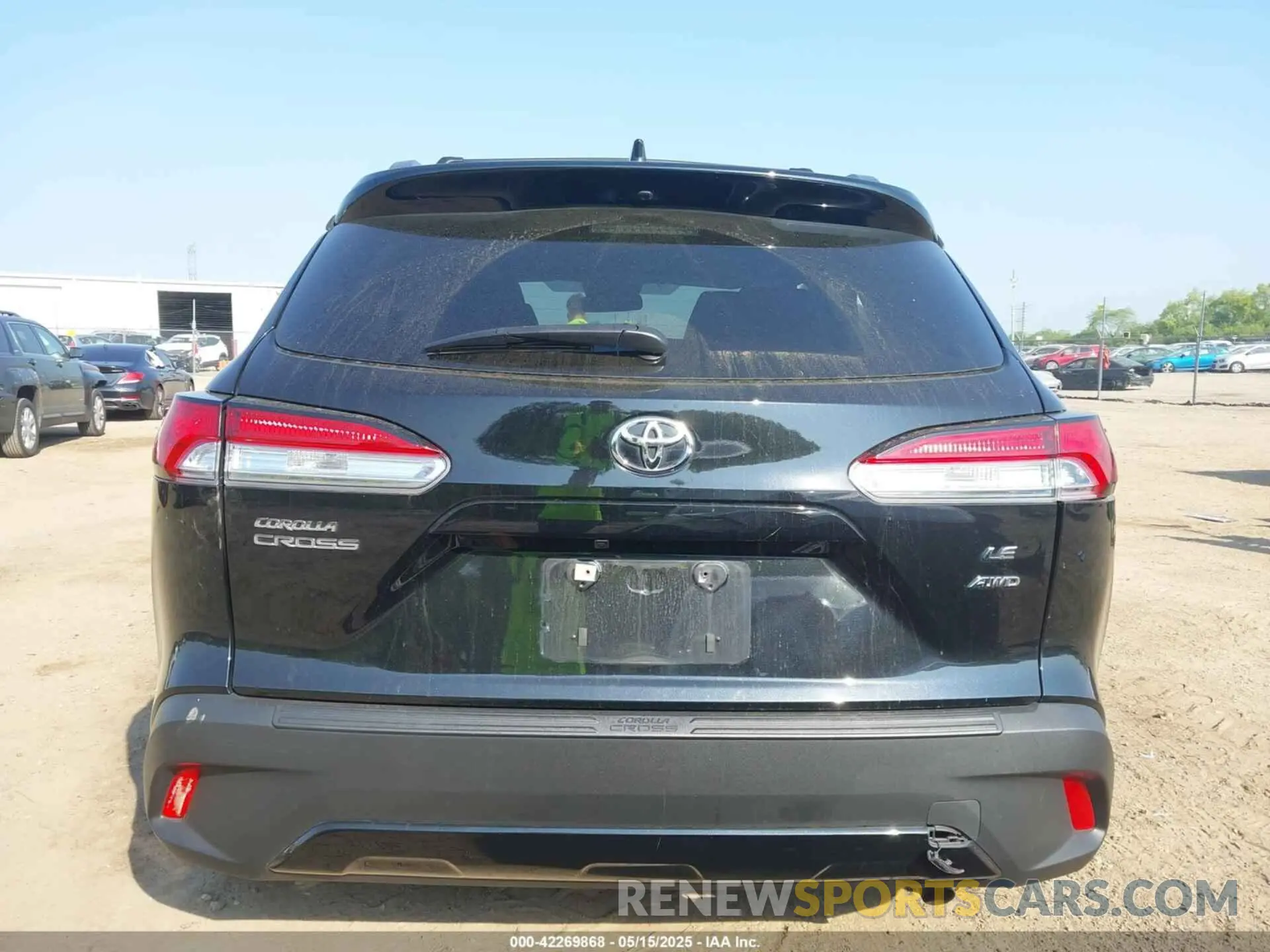16 Photograph of a damaged car 7MUCAABG8PV078128 TOYOTA COROLLA CROSS 2023