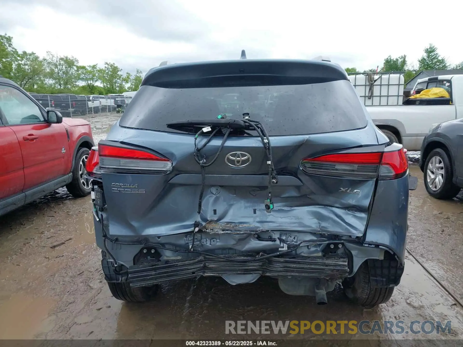 16 Photograph of a damaged car 7MUDAAAG4PV062515 TOYOTA COROLLA CROSS 2023