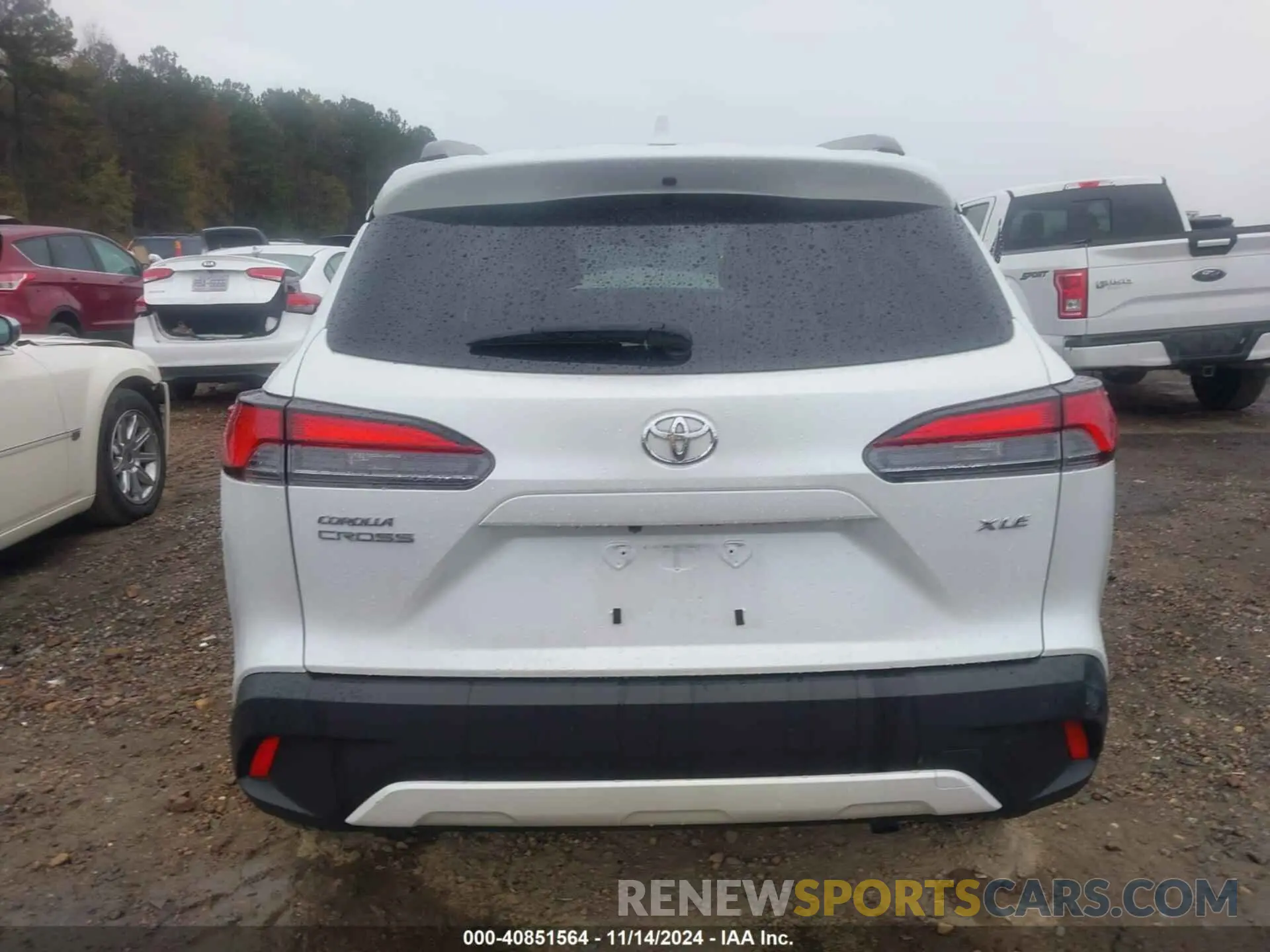 17 Photograph of a damaged car 7MUDAAAG5PV062216 TOYOTA COROLLA CROSS 2023