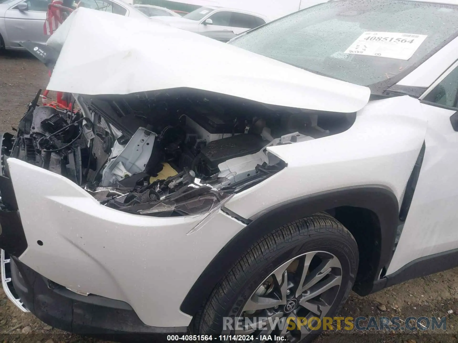 18 Photograph of a damaged car 7MUDAAAG5PV062216 TOYOTA COROLLA CROSS 2023