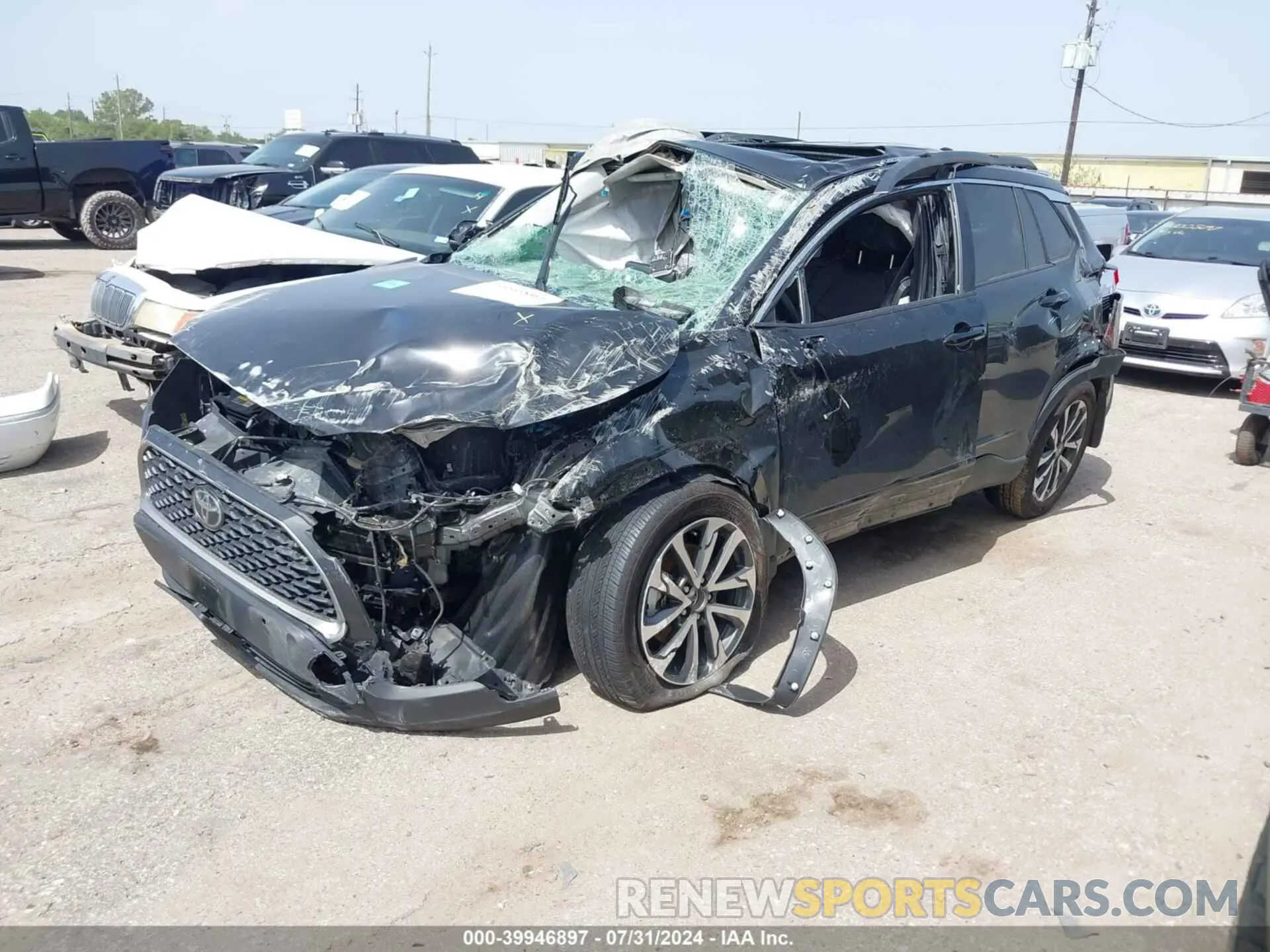 2 Photograph of a damaged car 7MUDAAAG7PV064050 TOYOTA COROLLA CROSS 2023