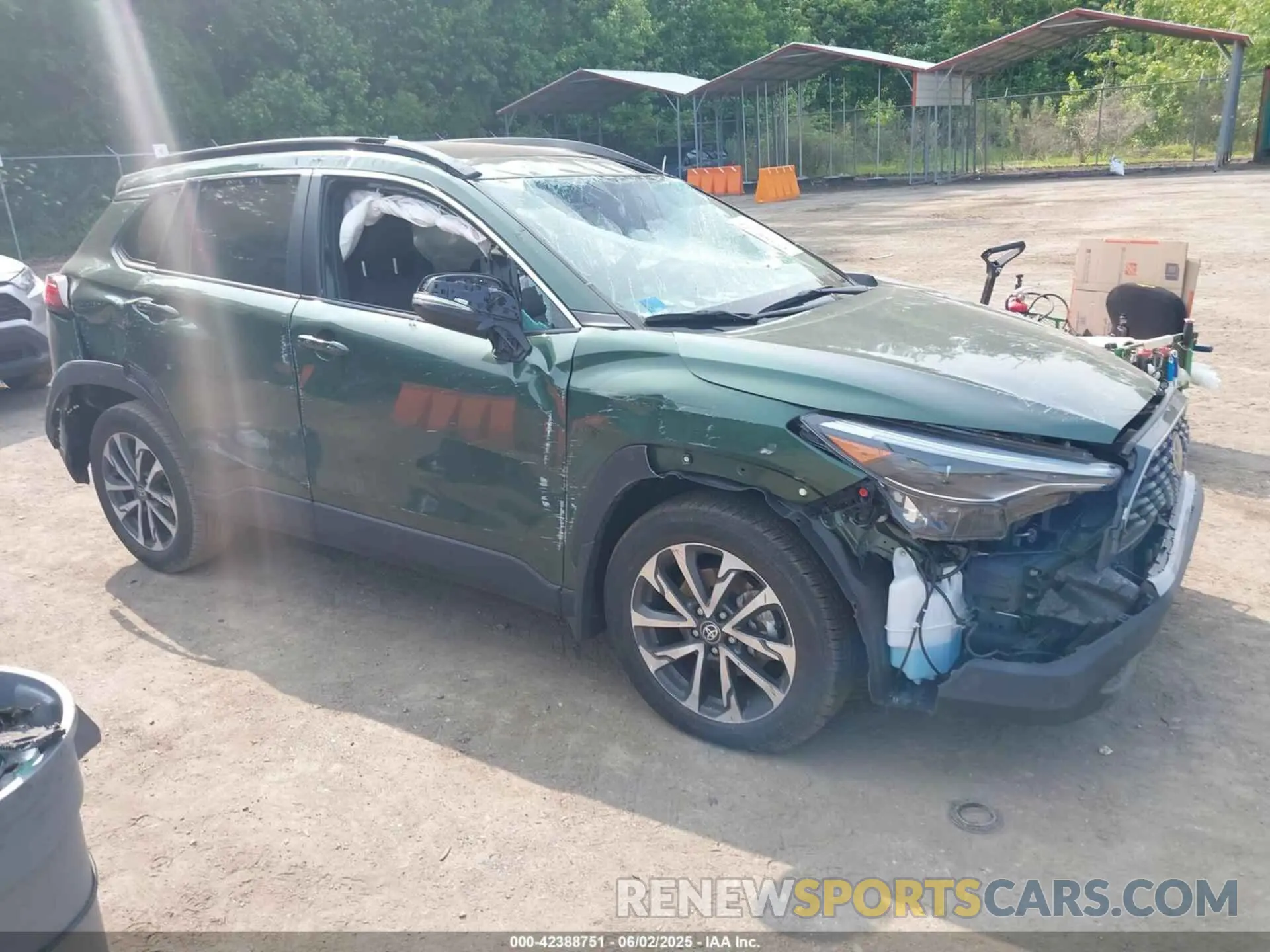 1 Photograph of a damaged car 7MUDAABG0PV053535 TOYOTA COROLLA CROSS 2023