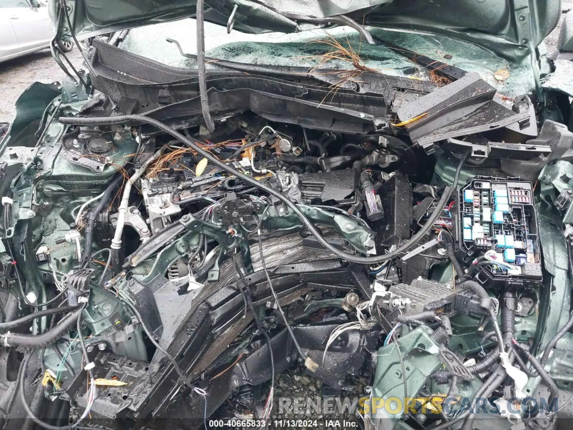 10 Photograph of a damaged car 7MUDAABG2PV073950 TOYOTA COROLLA CROSS 2023