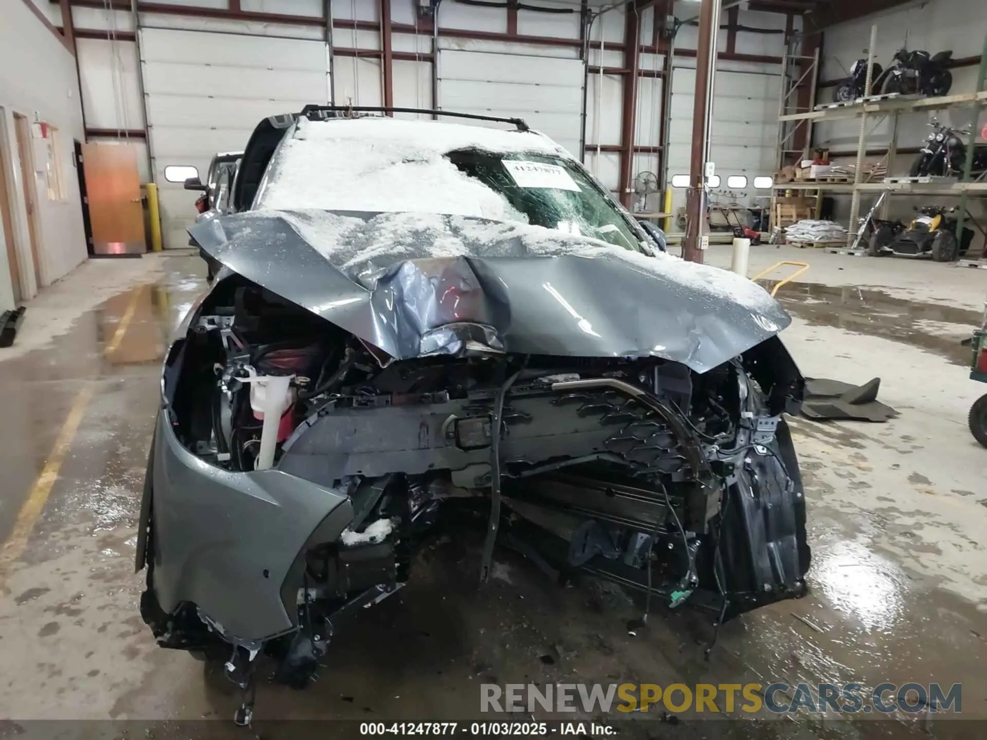 12 Photograph of a damaged car 7MUDAABG9PV078255 TOYOTA COROLLA CROSS 2023