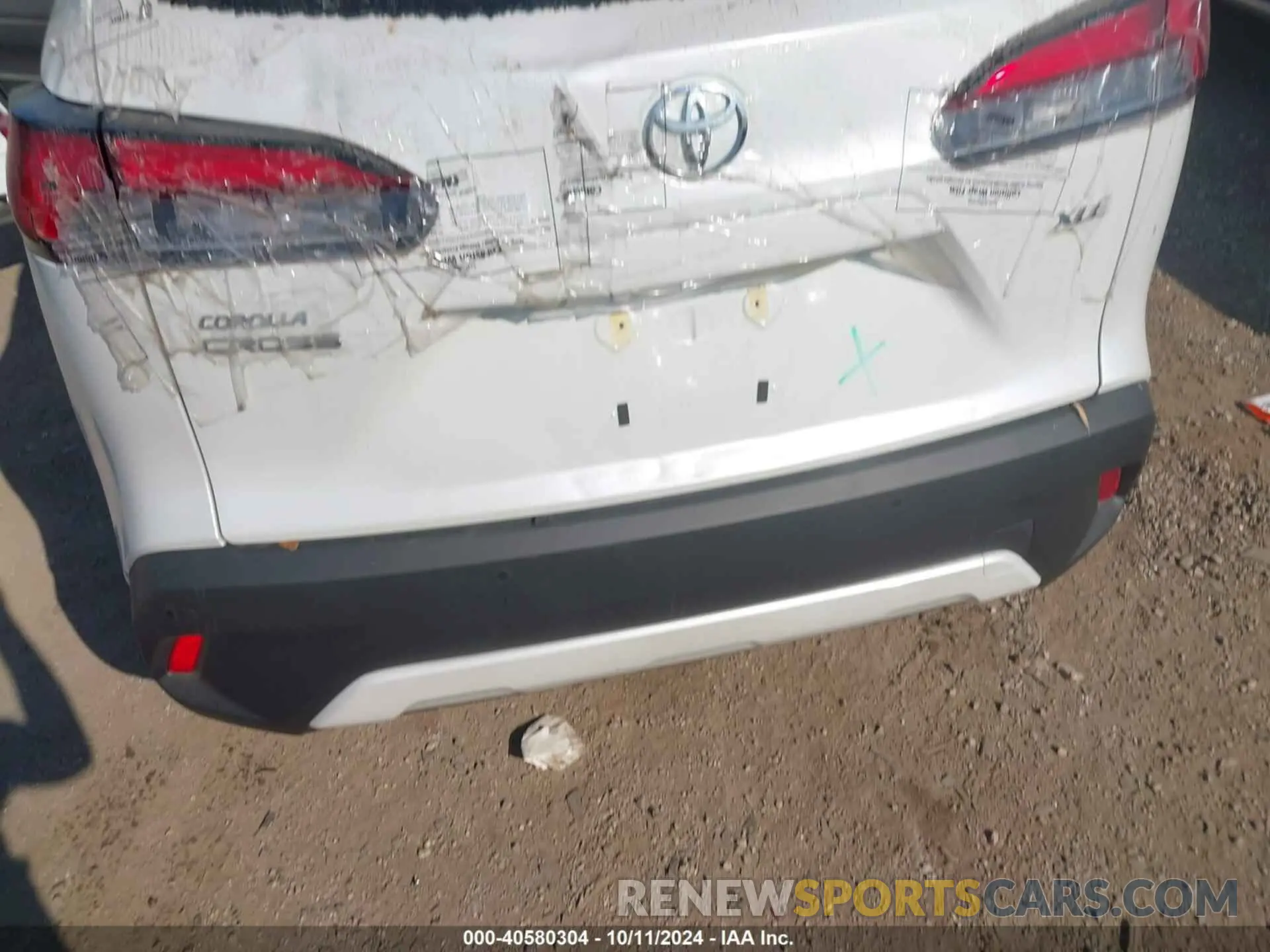 19 Photograph of a damaged car 7MUEAAAG5PV053066 TOYOTA COROLLA CROSS 2023