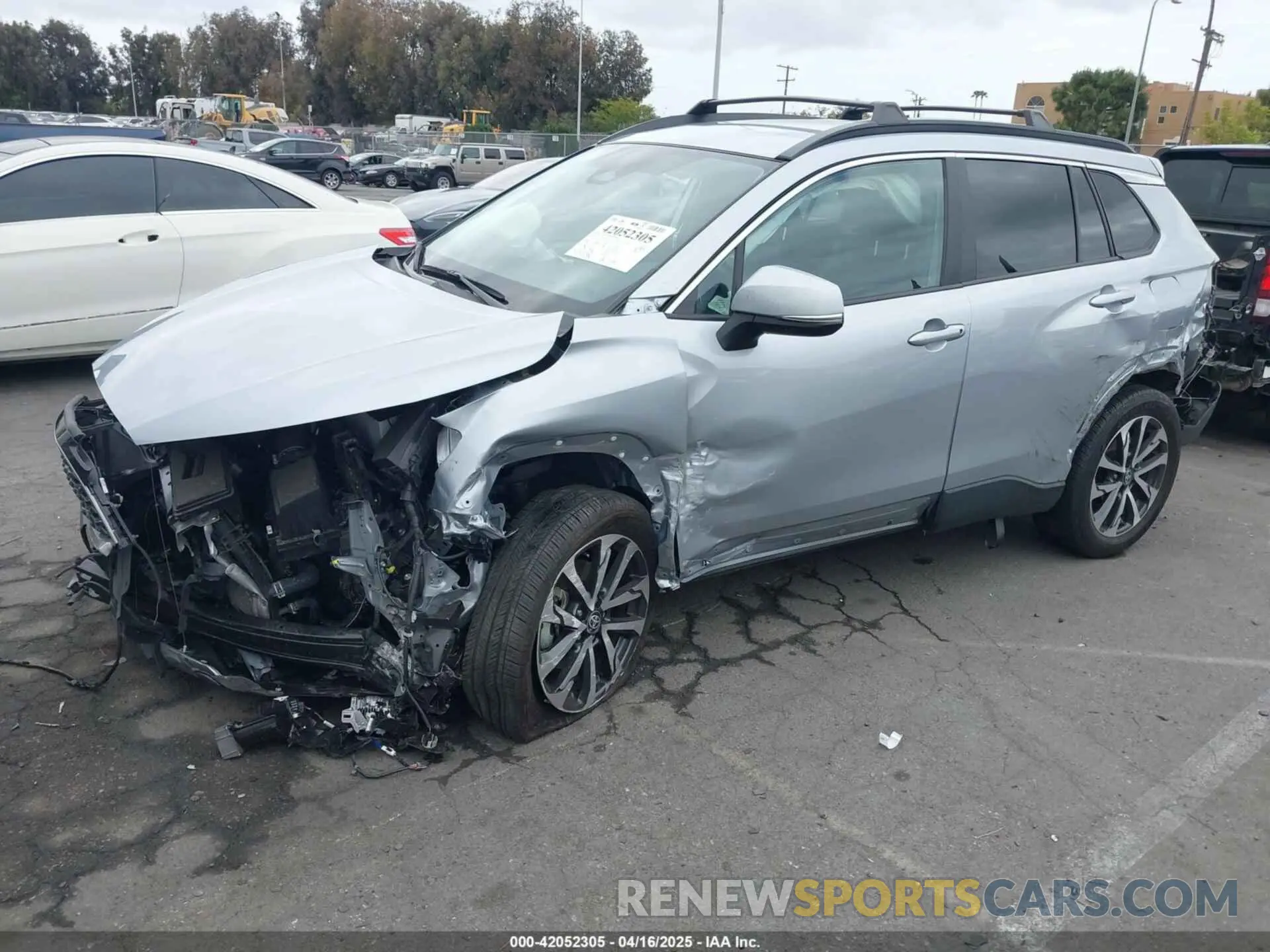2 Photograph of a damaged car 7MUEAABG8PV077117 TOYOTA COROLLA CROSS 2023