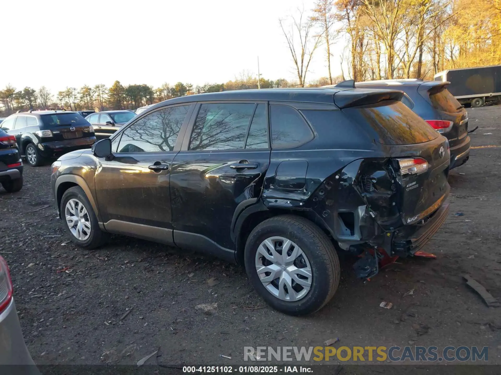 14 Photograph of a damaged car 7MUAAAAG1RV098457 TOYOTA COROLLA CROSS 2024