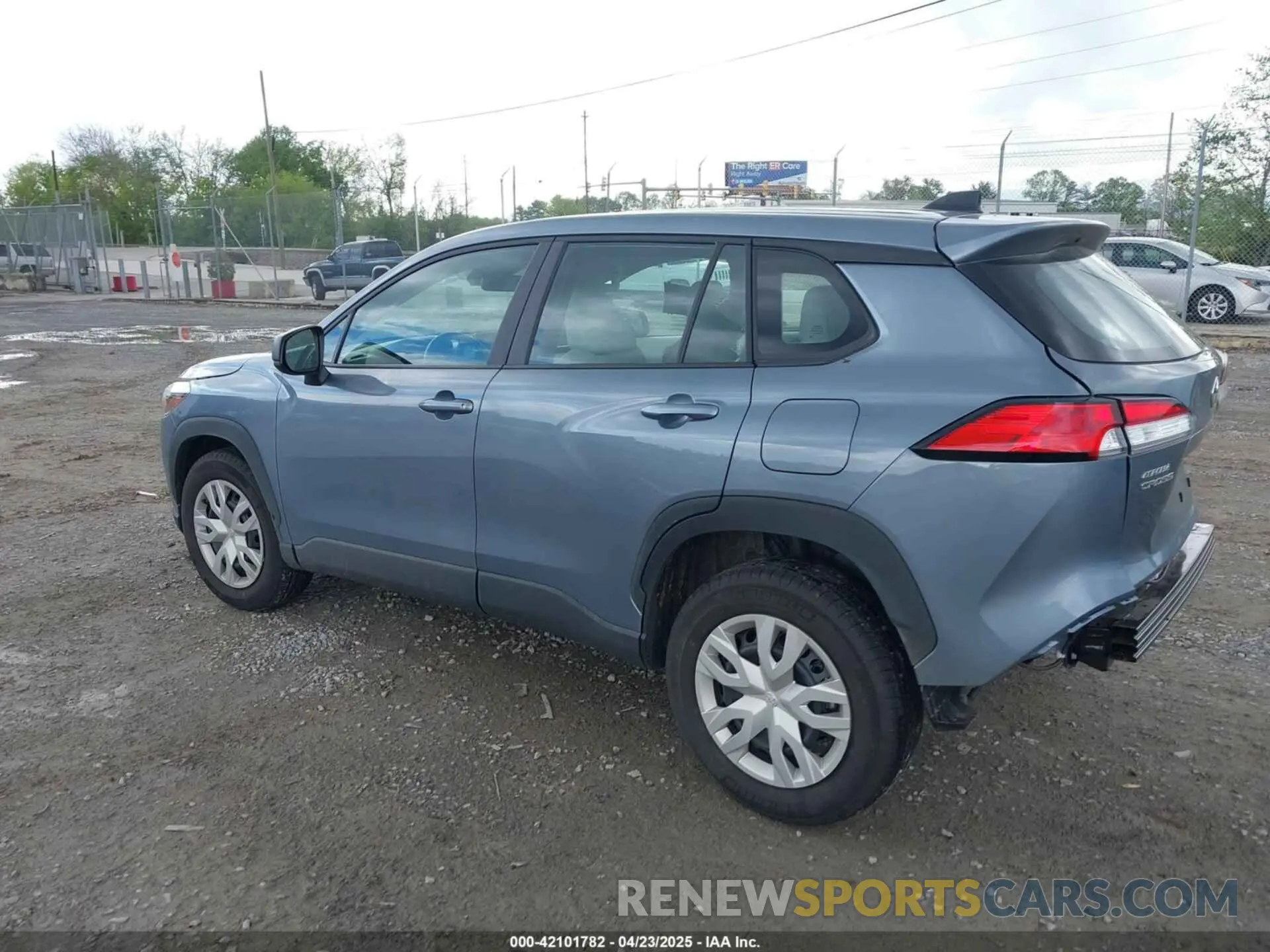 3 Photograph of a damaged car 7MUAAAAG2RV115508 TOYOTA COROLLA CROSS 2024