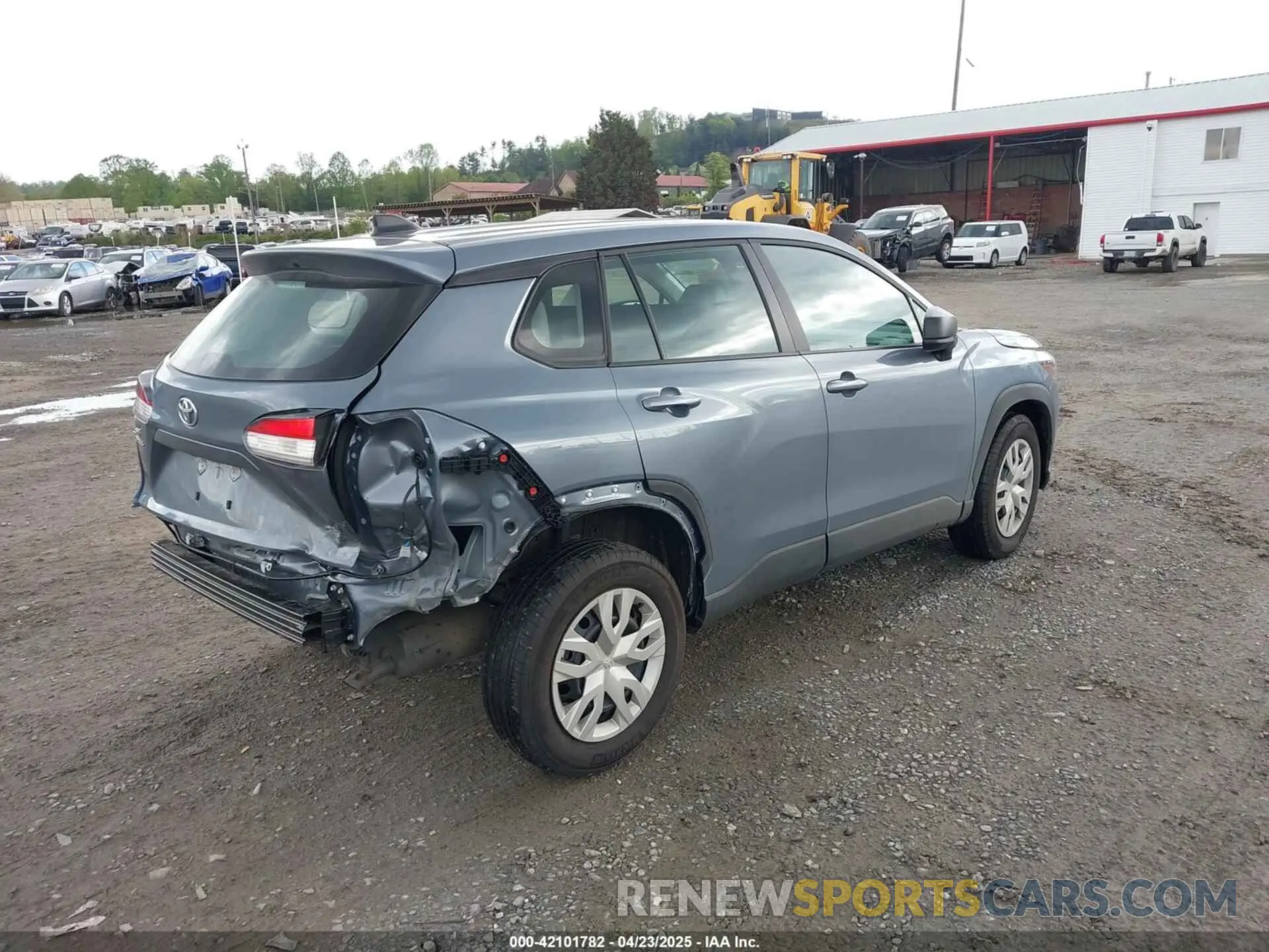 4 Photograph of a damaged car 7MUAAAAG2RV115508 TOYOTA COROLLA CROSS 2024