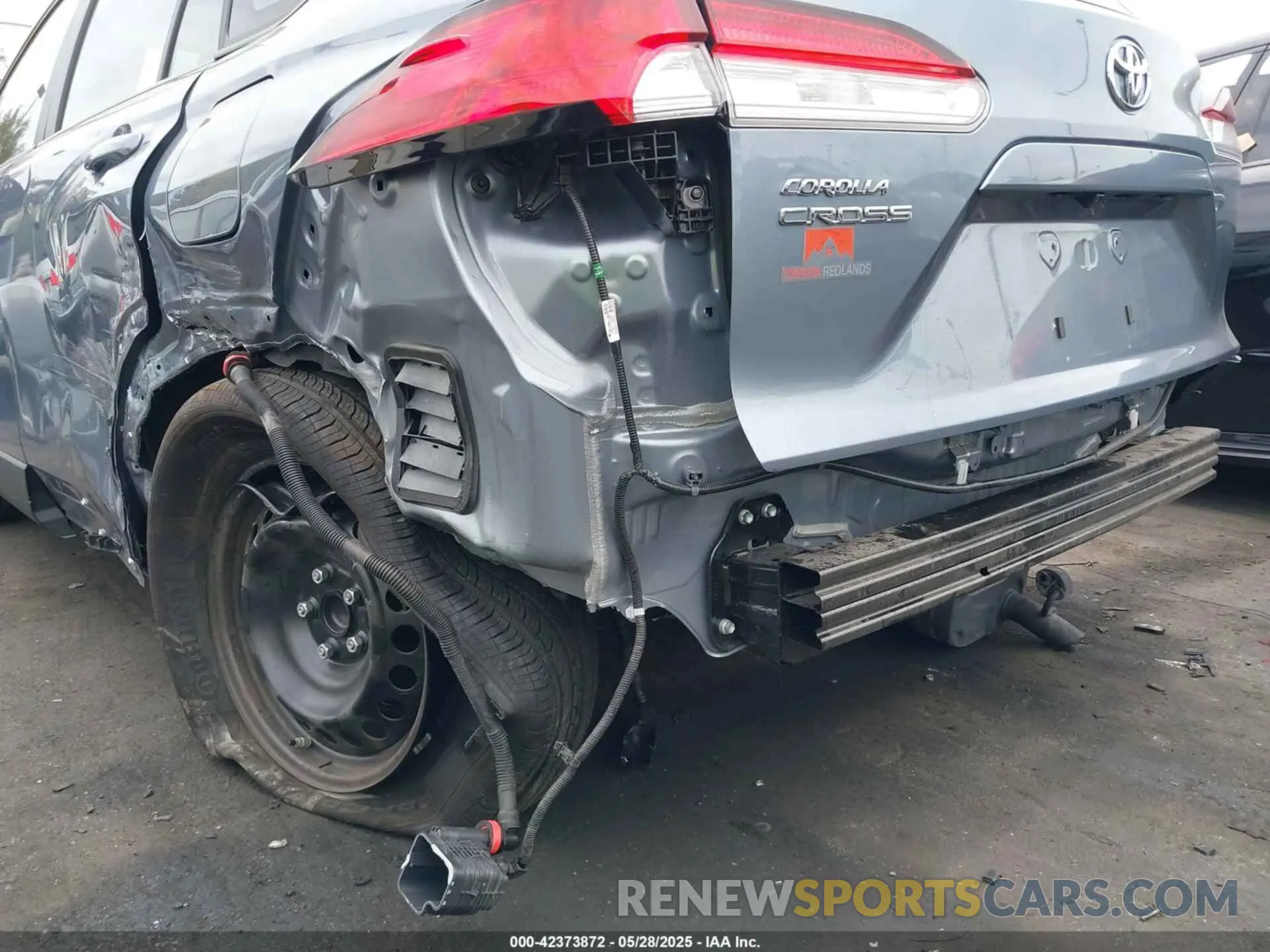 18 Photograph of a damaged car 7MUAAAAG4RV106731 TOYOTA COROLLA CROSS 2024