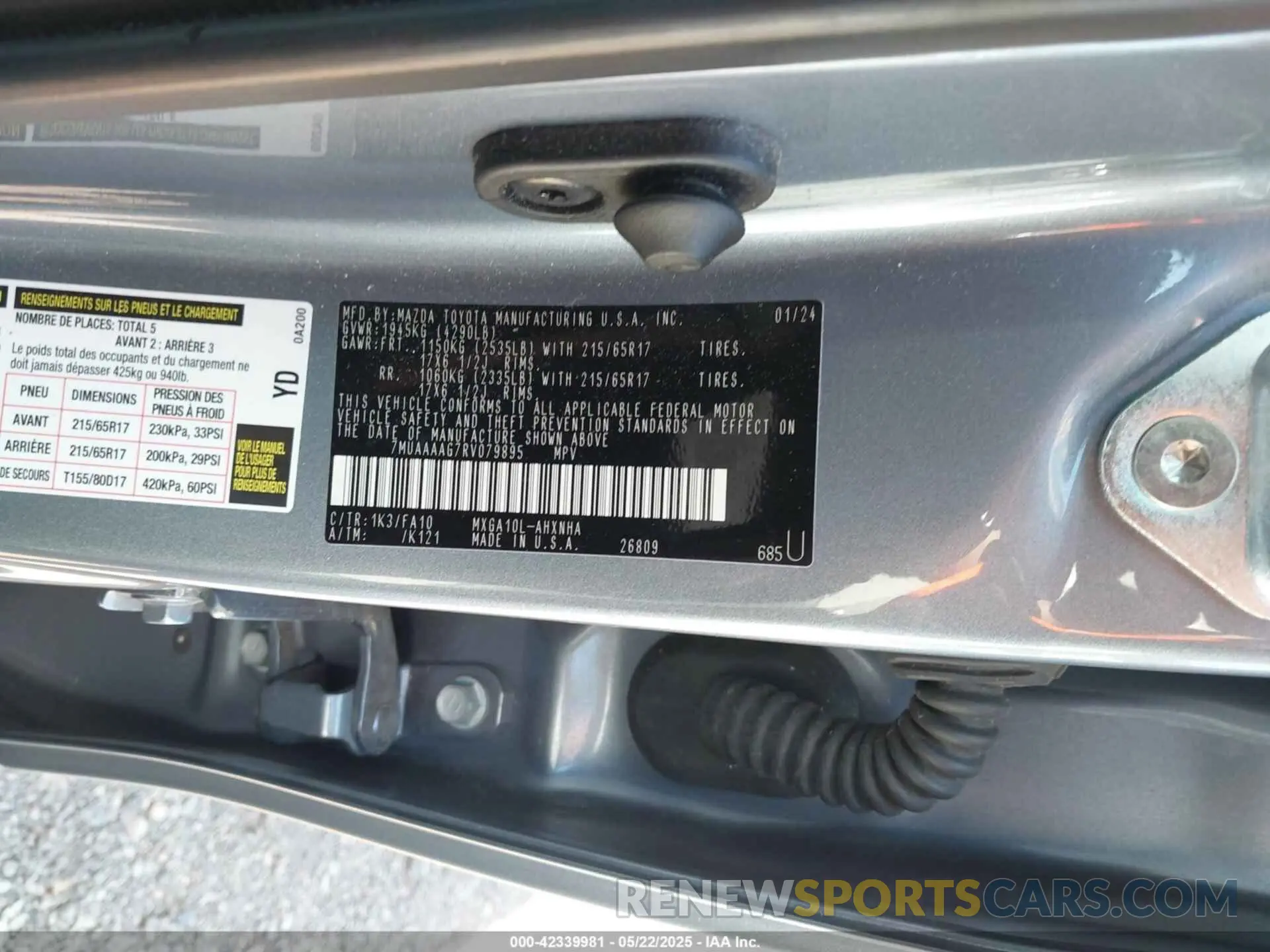 9 Photograph of a damaged car 7MUAAAAG7RV079895 TOYOTA COROLLA CROSS 2024