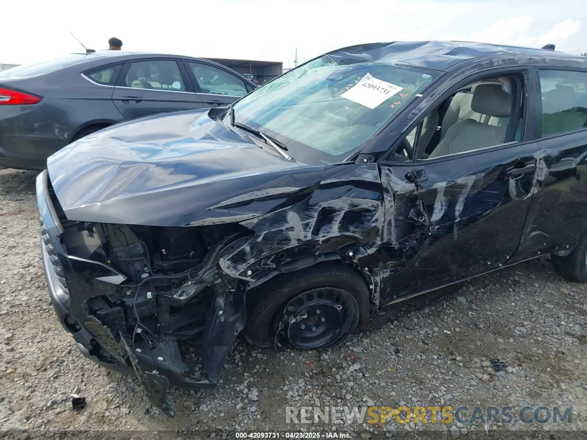 6 Photograph of a damaged car 7MUAAAAG7RV082571 TOYOTA COROLLA CROSS 2024
