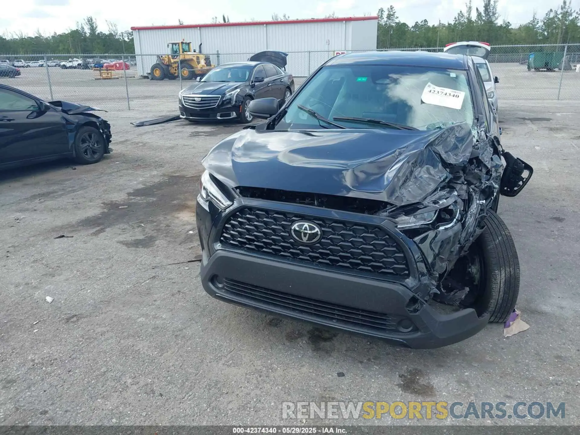6 Photograph of a damaged car 7MUAAAAG7RV101166 TOYOTA COROLLA CROSS 2024