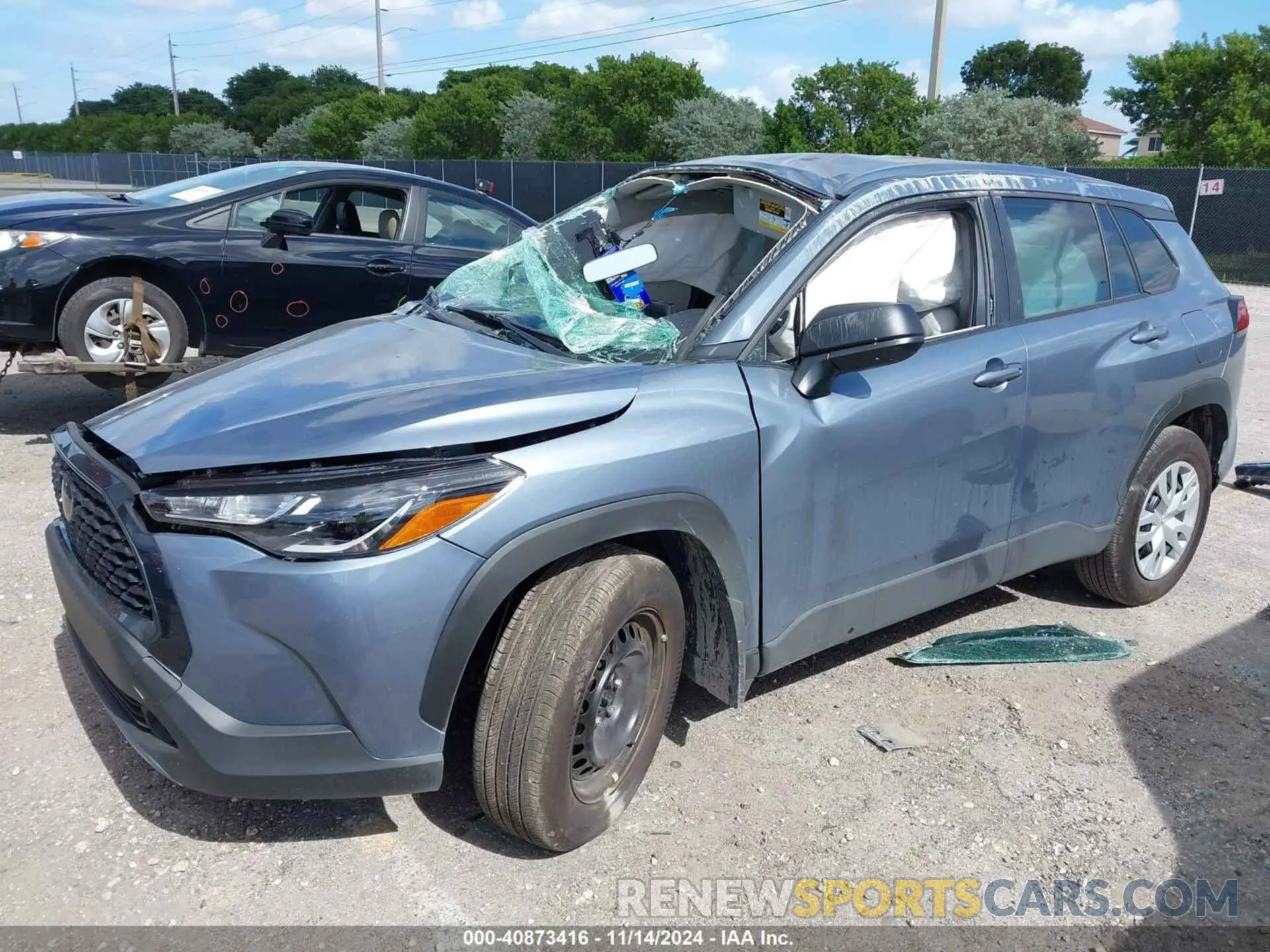 2 Photograph of a damaged car 7MUAAAAG9RV096682 TOYOTA COROLLA CROSS 2024