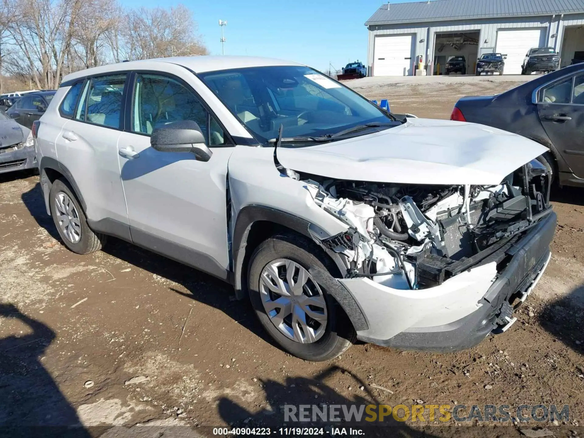 1 Photograph of a damaged car 7MUAAABG4RV094613 TOYOTA COROLLA CROSS 2024