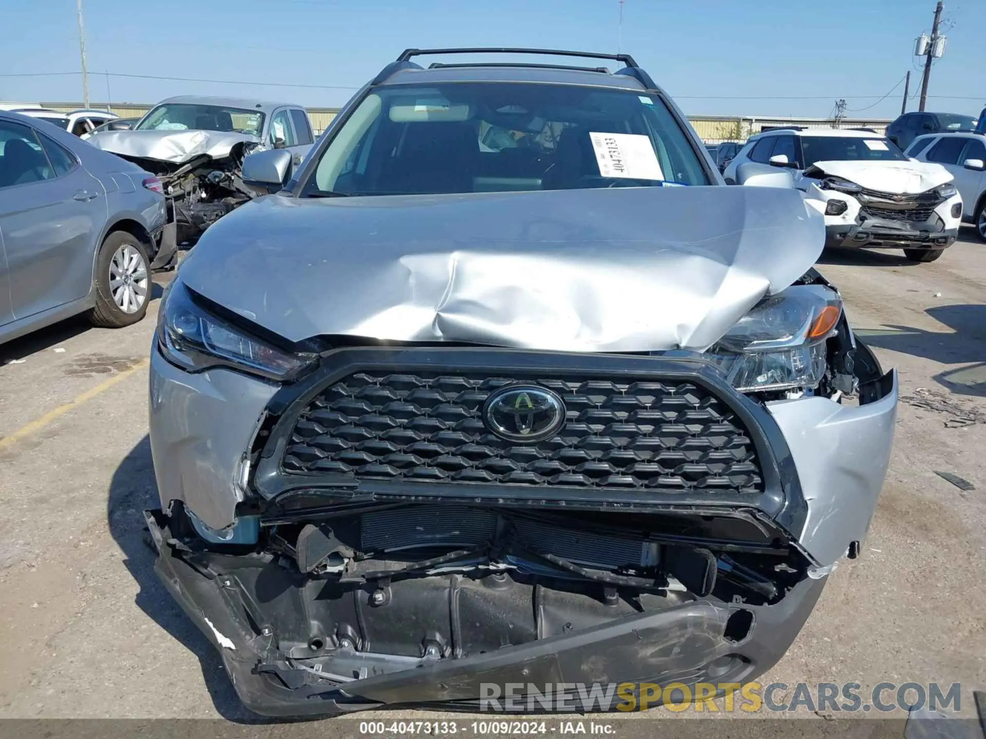 13 Photograph of a damaged car 7MUBAAAG0RV095098 TOYOTA COROLLA CROSS 2024
