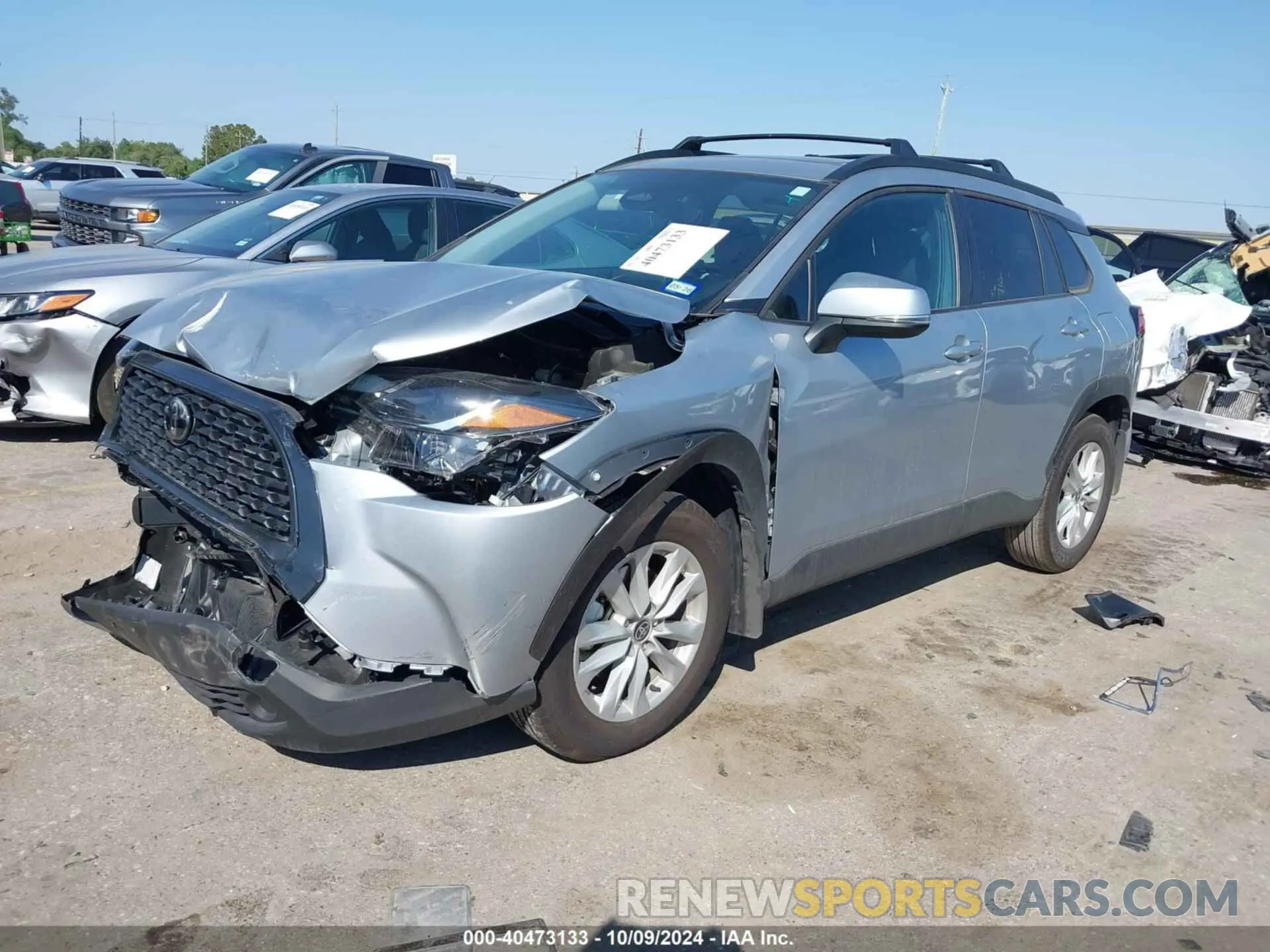 2 Photograph of a damaged car 7MUBAAAG0RV095098 TOYOTA COROLLA CROSS 2024