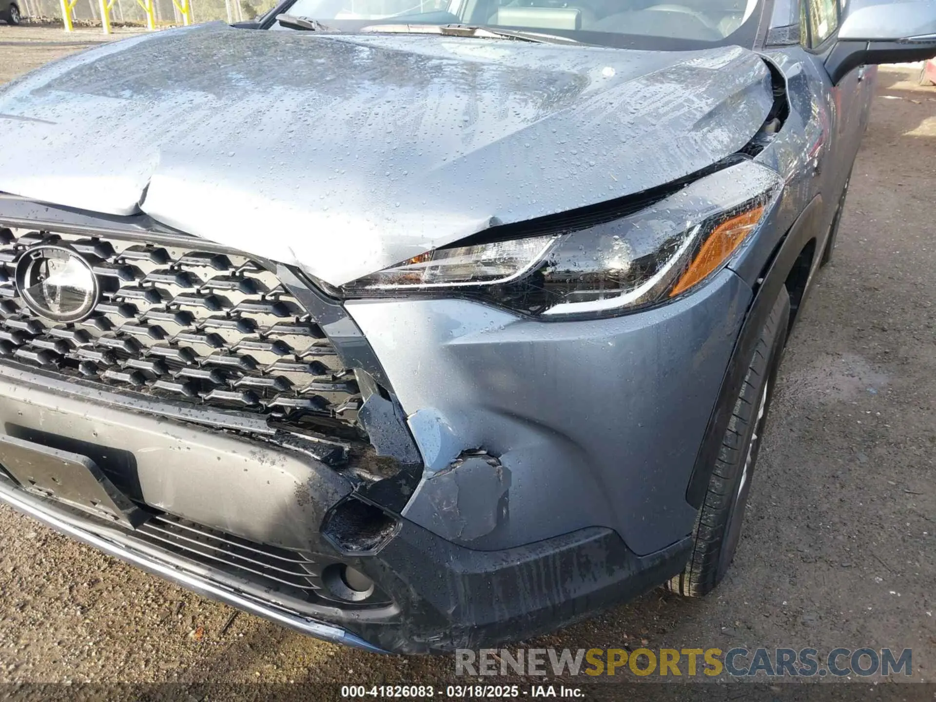 6 Photograph of a damaged car 7MUBAABG1RV100050 TOYOTA COROLLA CROSS 2024