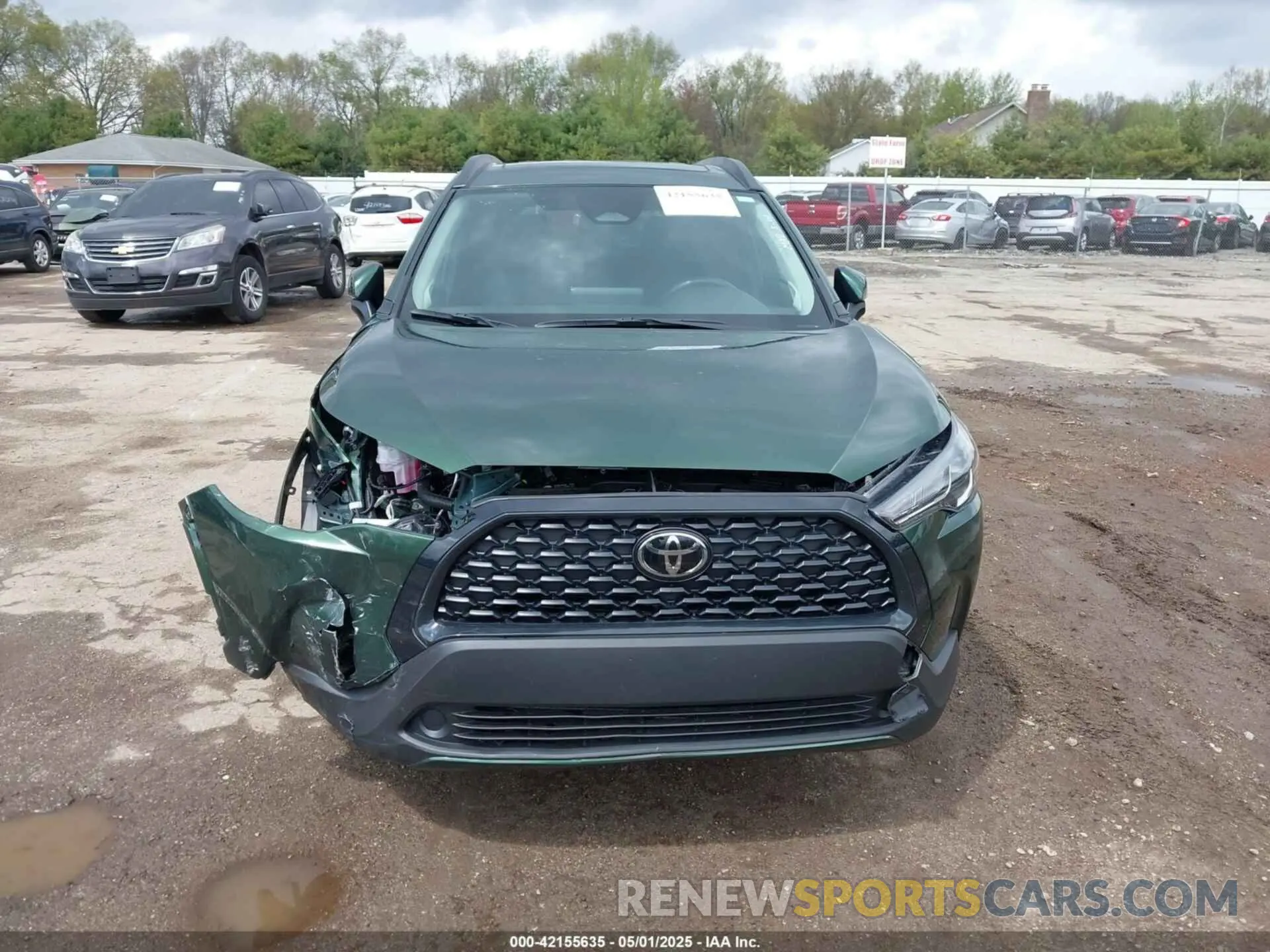 12 Photograph of a damaged car 7MUBAABG4RV091490 TOYOTA COROLLA CROSS 2024