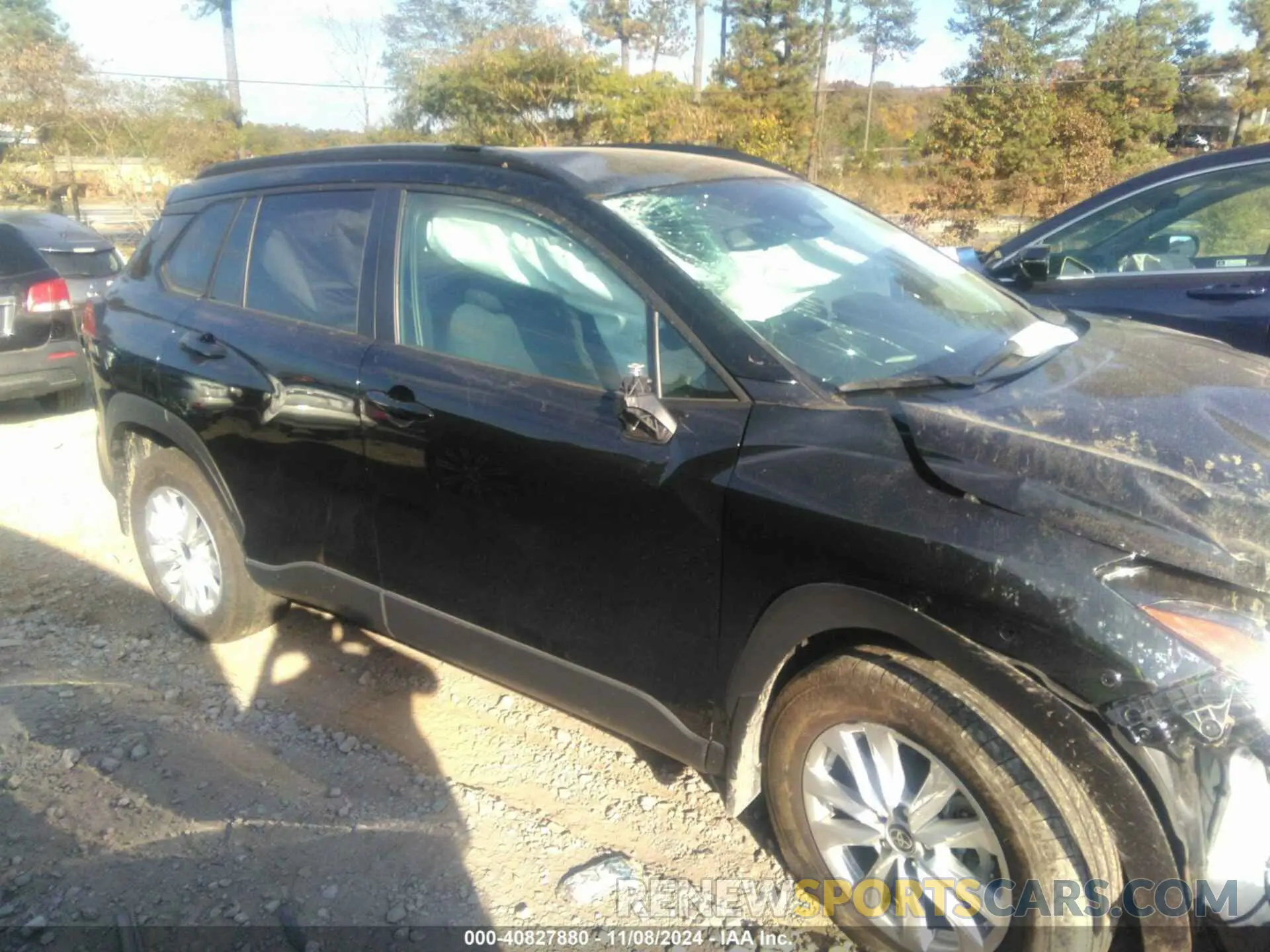 13 Photograph of a damaged car 7MUCAAAG3RV078266 TOYOTA COROLLA CROSS 2024