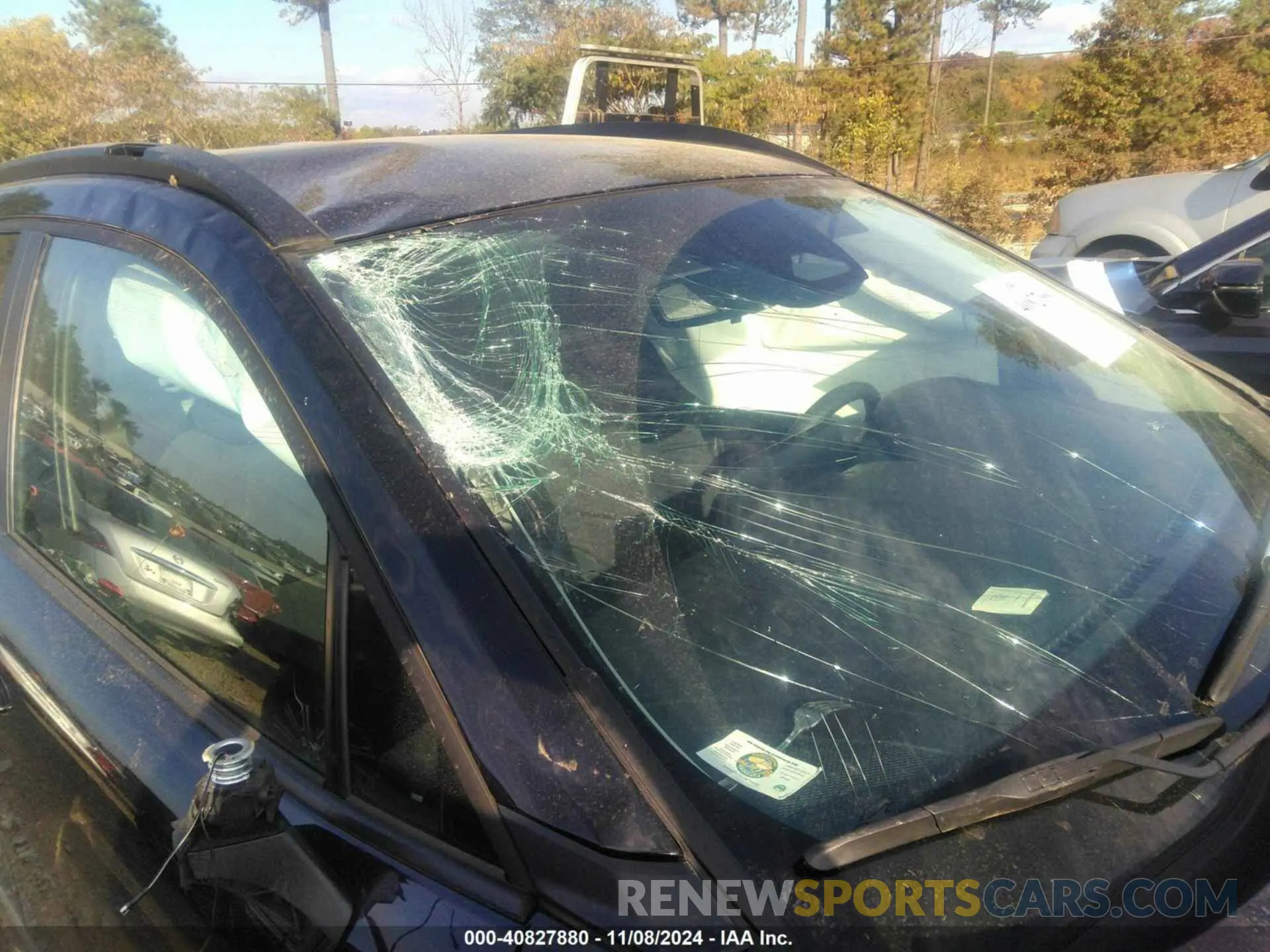 17 Photograph of a damaged car 7MUCAAAG3RV078266 TOYOTA COROLLA CROSS 2024