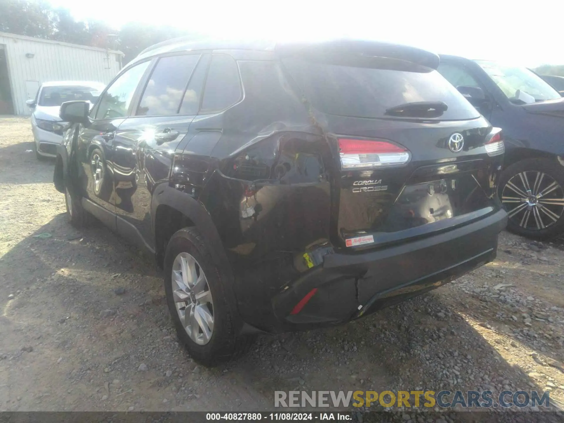 3 Photograph of a damaged car 7MUCAAAG3RV078266 TOYOTA COROLLA CROSS 2024
