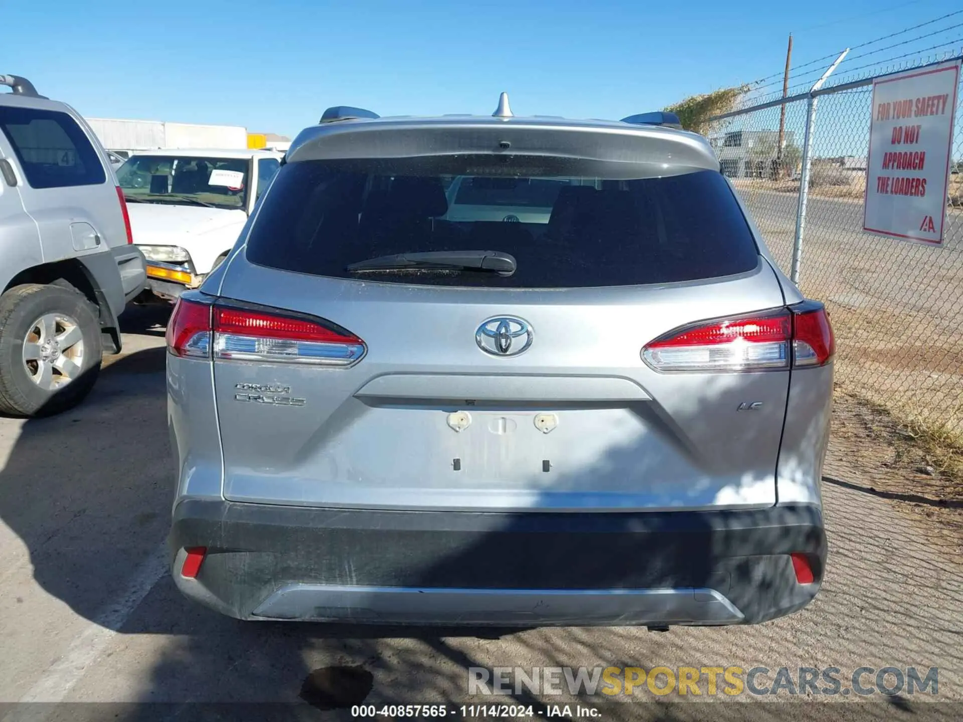 16 Photograph of a damaged car 7MUCAAAGXRV078300 TOYOTA COROLLA CROSS 2024