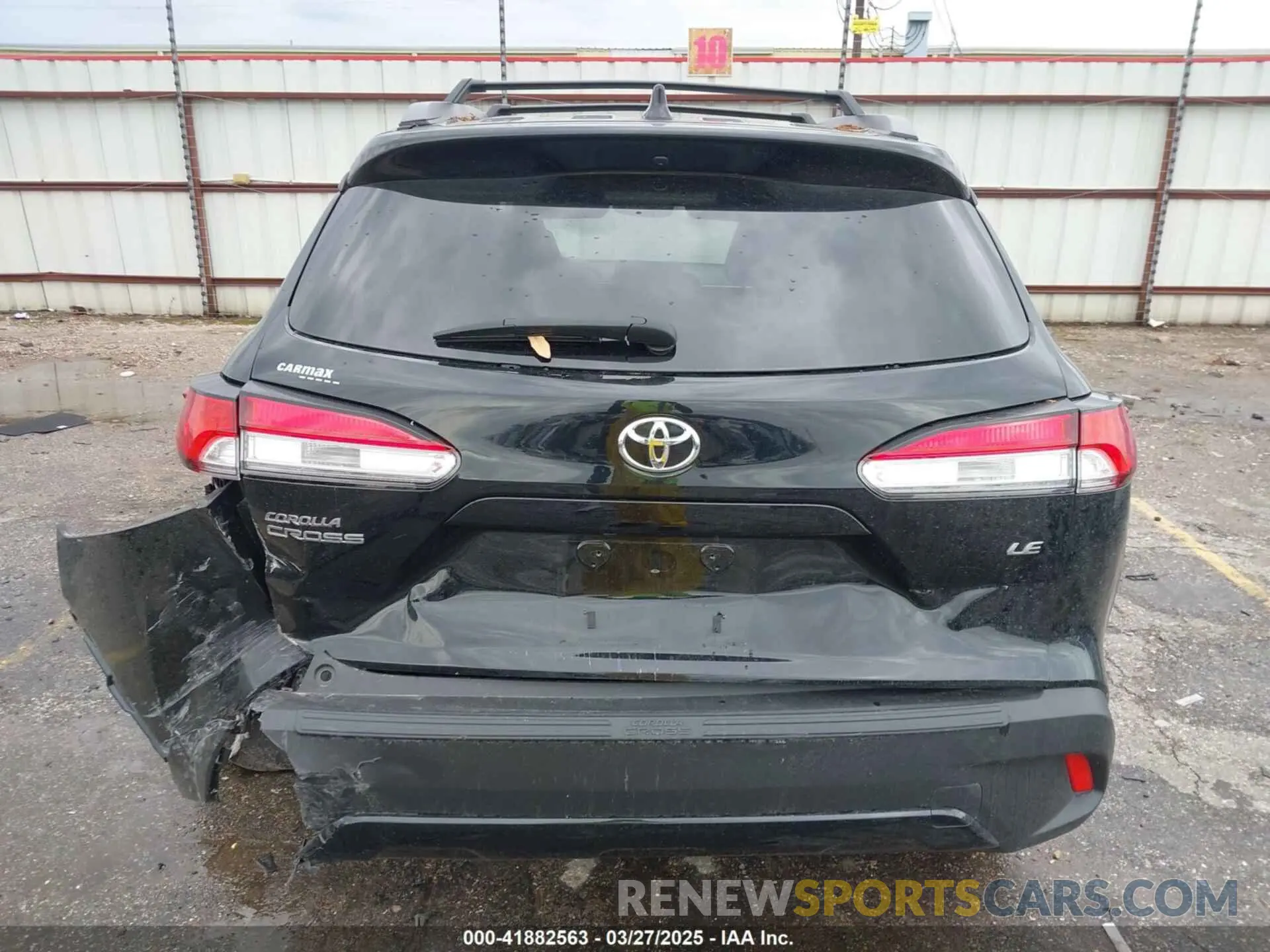 15 Photograph of a damaged car 7MUCAAAGXRV086008 TOYOTA COROLLA CROSS 2024