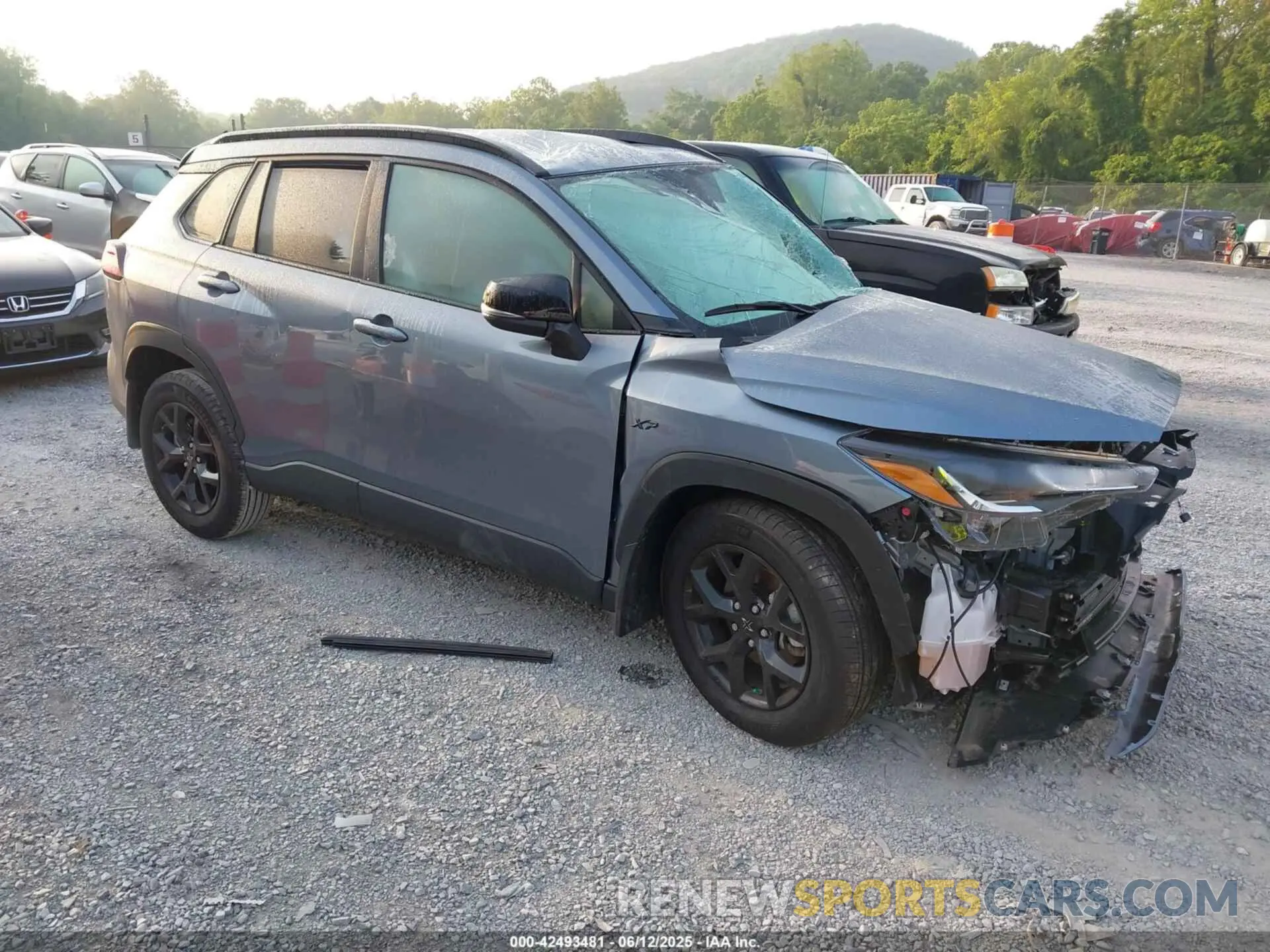 1 Photograph of a damaged car 7MUCAAAGXRV113501 TOYOTA COROLLA CROSS 2024