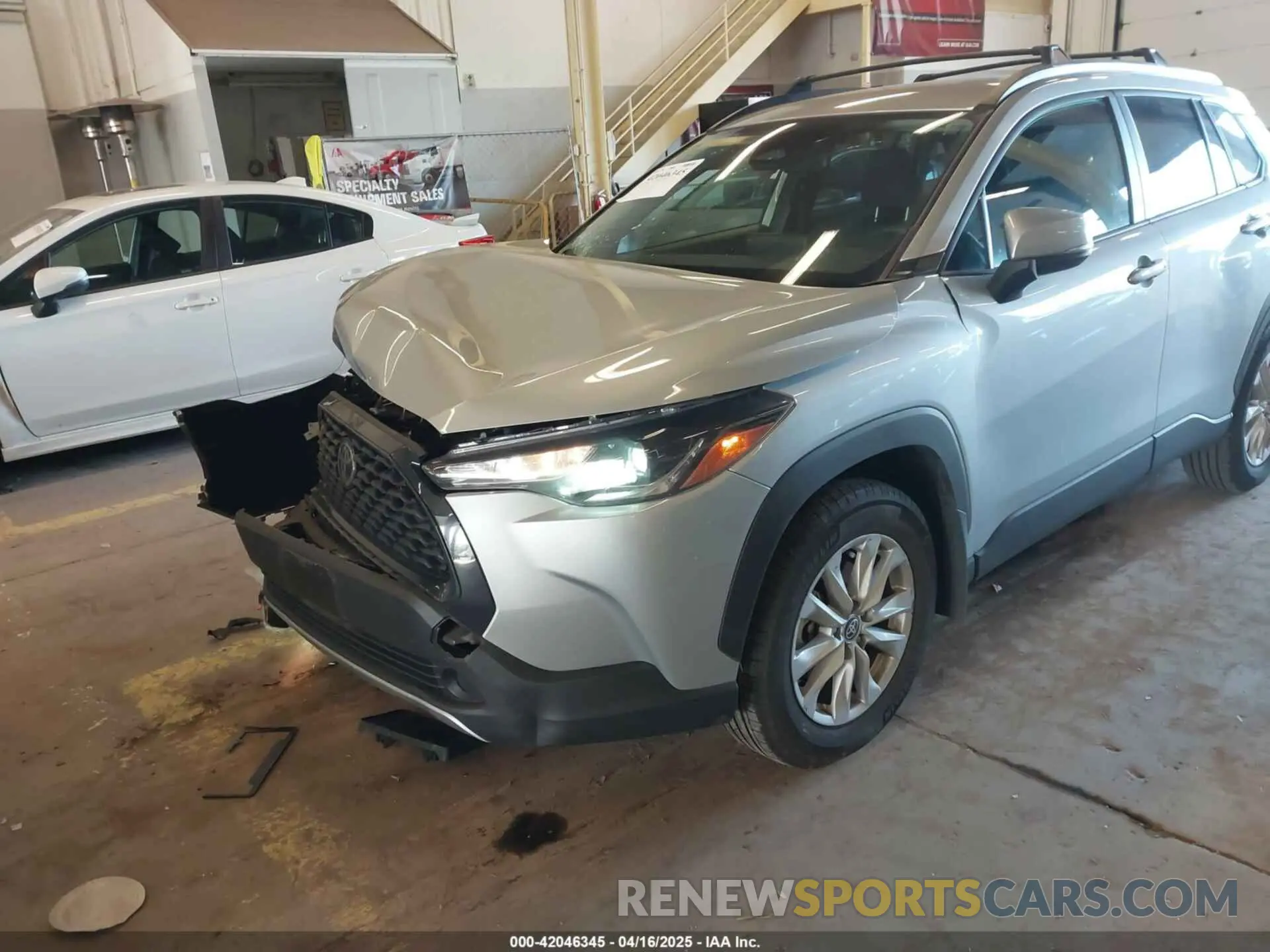 6 Photograph of a damaged car 7MUCAABG8RV079508 TOYOTA COROLLA CROSS 2024