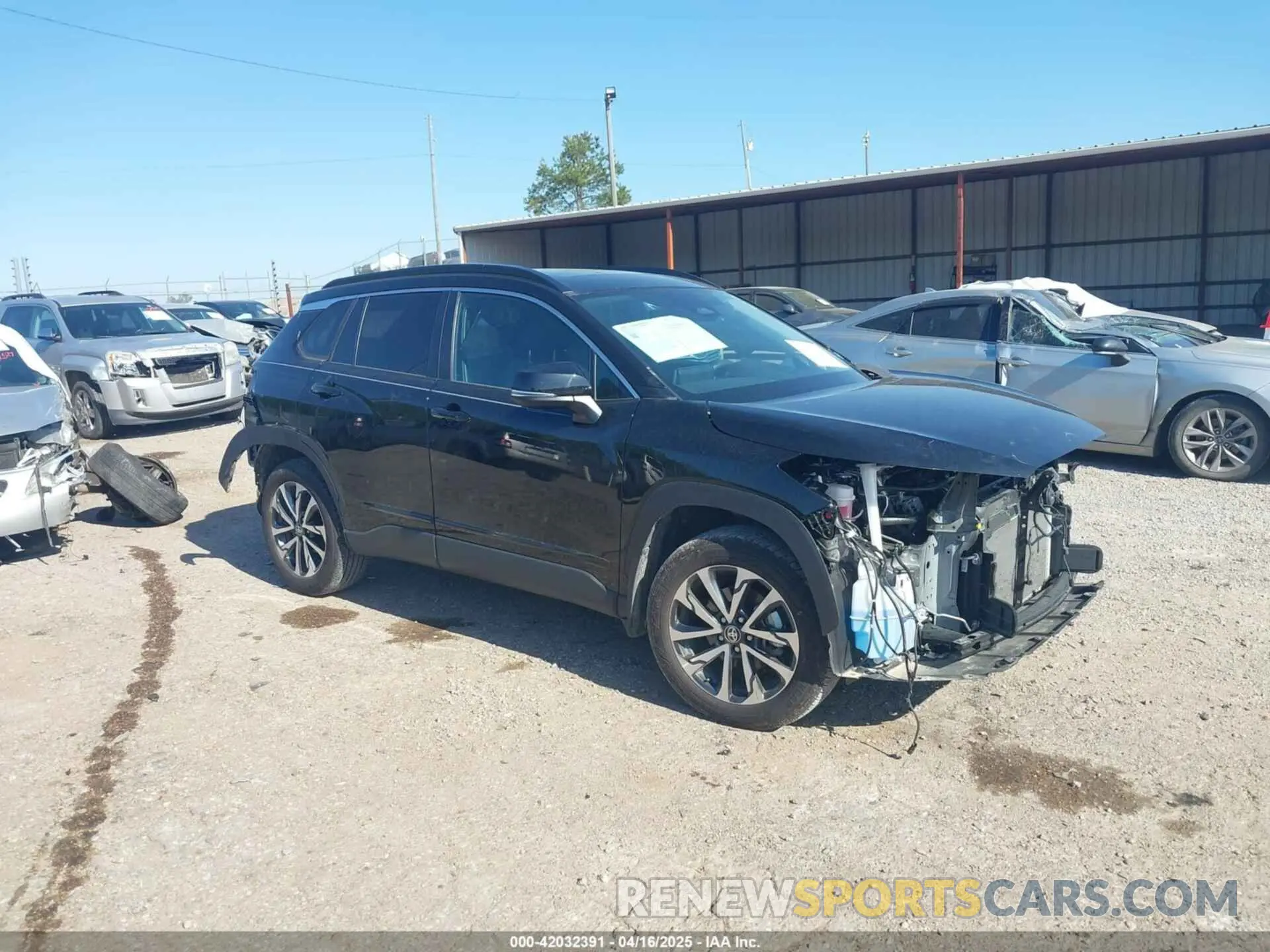 1 Photograph of a damaged car 7MUDAAAG0RV080383 TOYOTA COROLLA CROSS 2024