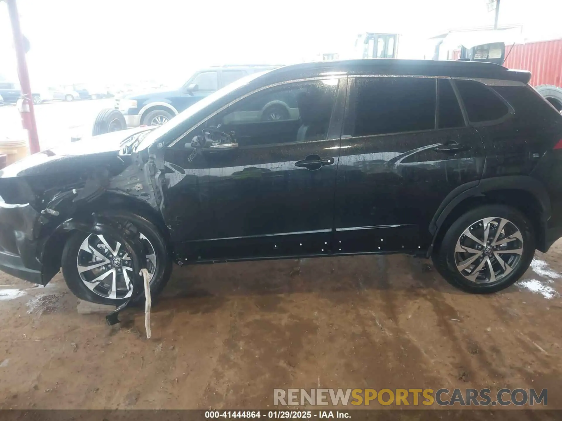 13 Photograph of a damaged car 7MUDAAAG2RV075251 TOYOTA COROLLA CROSS 2024