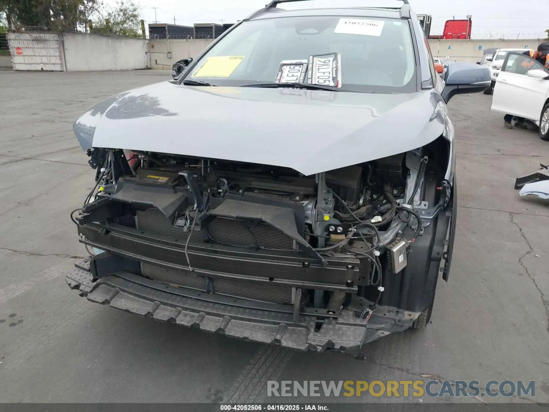 19 Photograph of a damaged car 7MUDAAAG3RV077624 TOYOTA COROLLA CROSS 2024