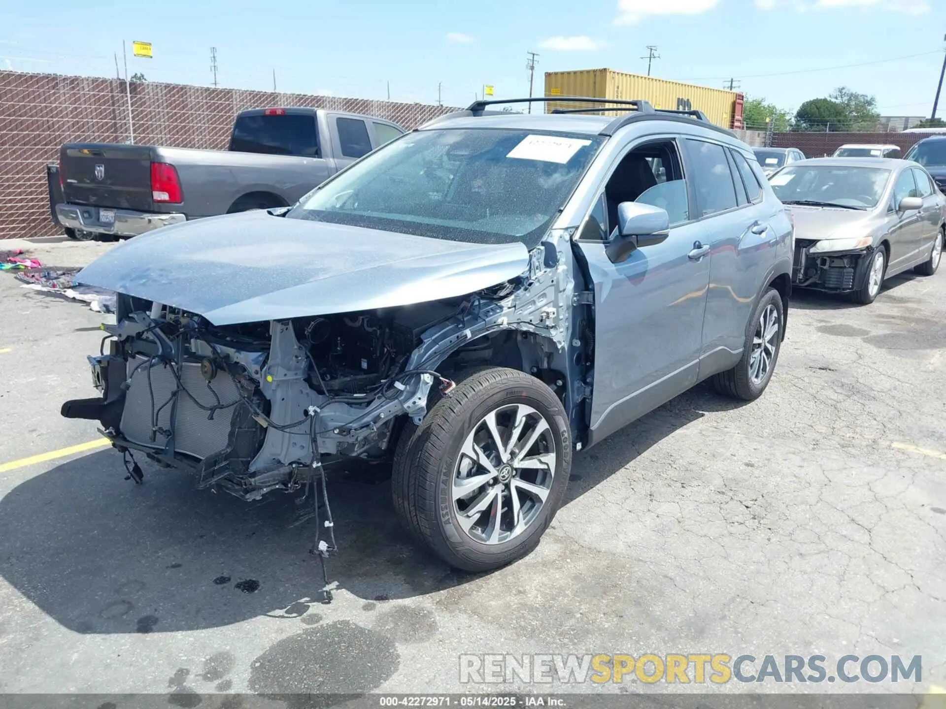 2 Photograph of a damaged car 7MUDAAAG4RV112364 TOYOTA COROLLA CROSS 2024