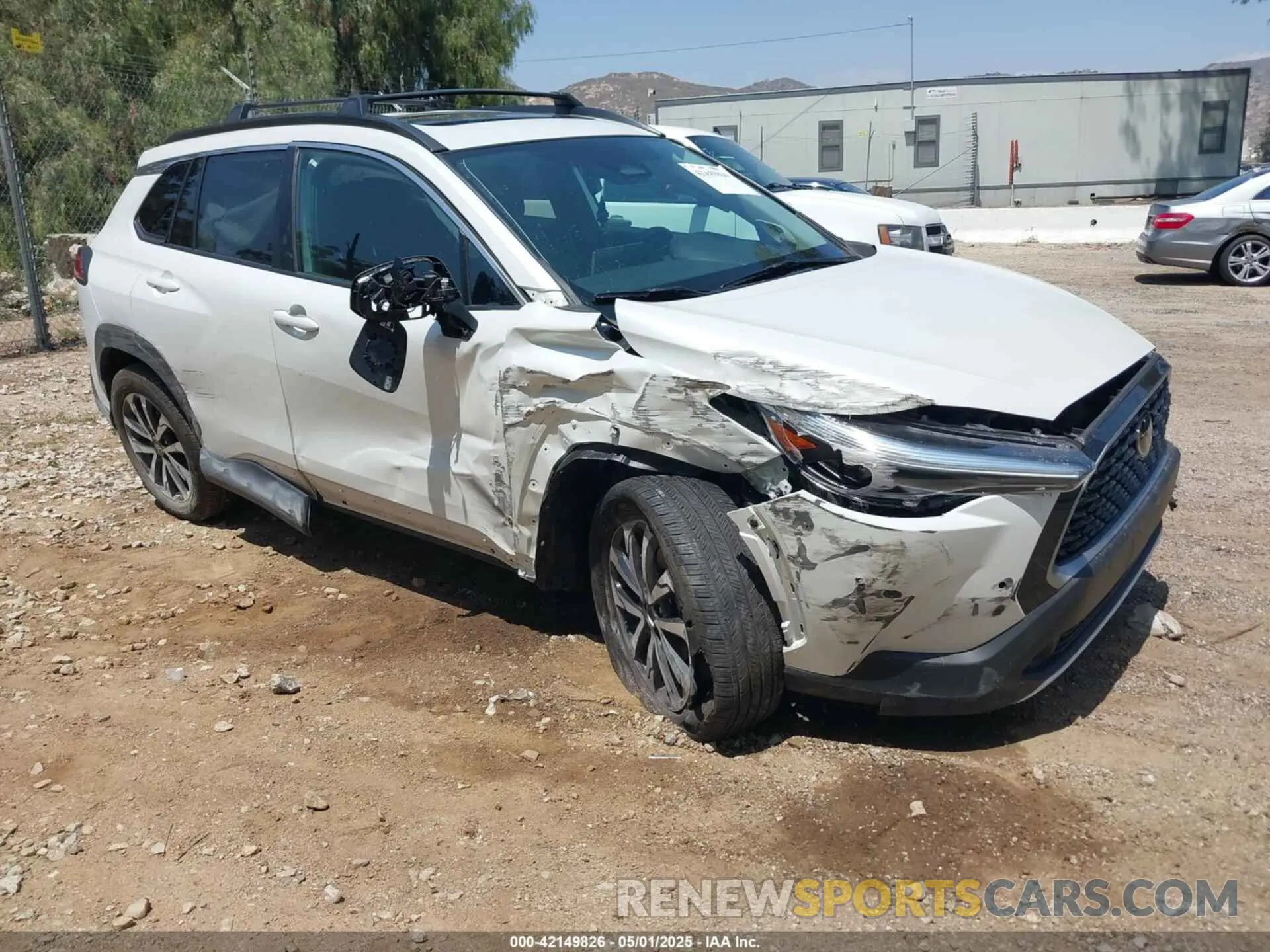 1 Photograph of a damaged car 7MUDAAAG5RV087538 TOYOTA COROLLA CROSS 2024