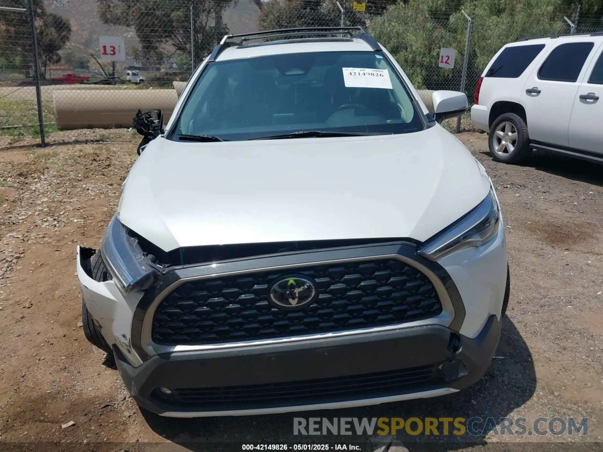 11 Photograph of a damaged car 7MUDAAAG5RV087538 TOYOTA COROLLA CROSS 2024