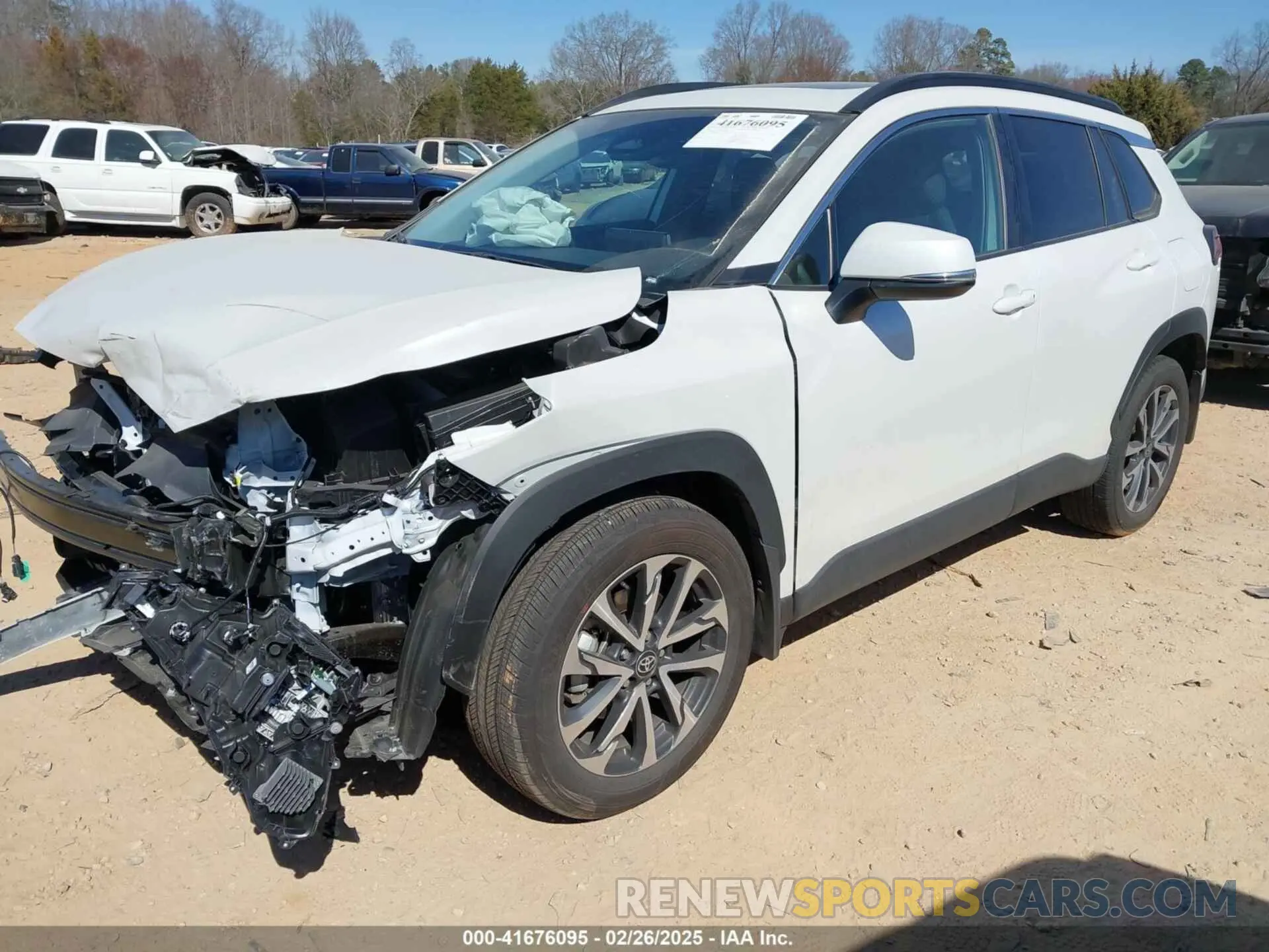 2 Photograph of a damaged car 7MUDAABG0RV103515 TOYOTA COROLLA CROSS 2024