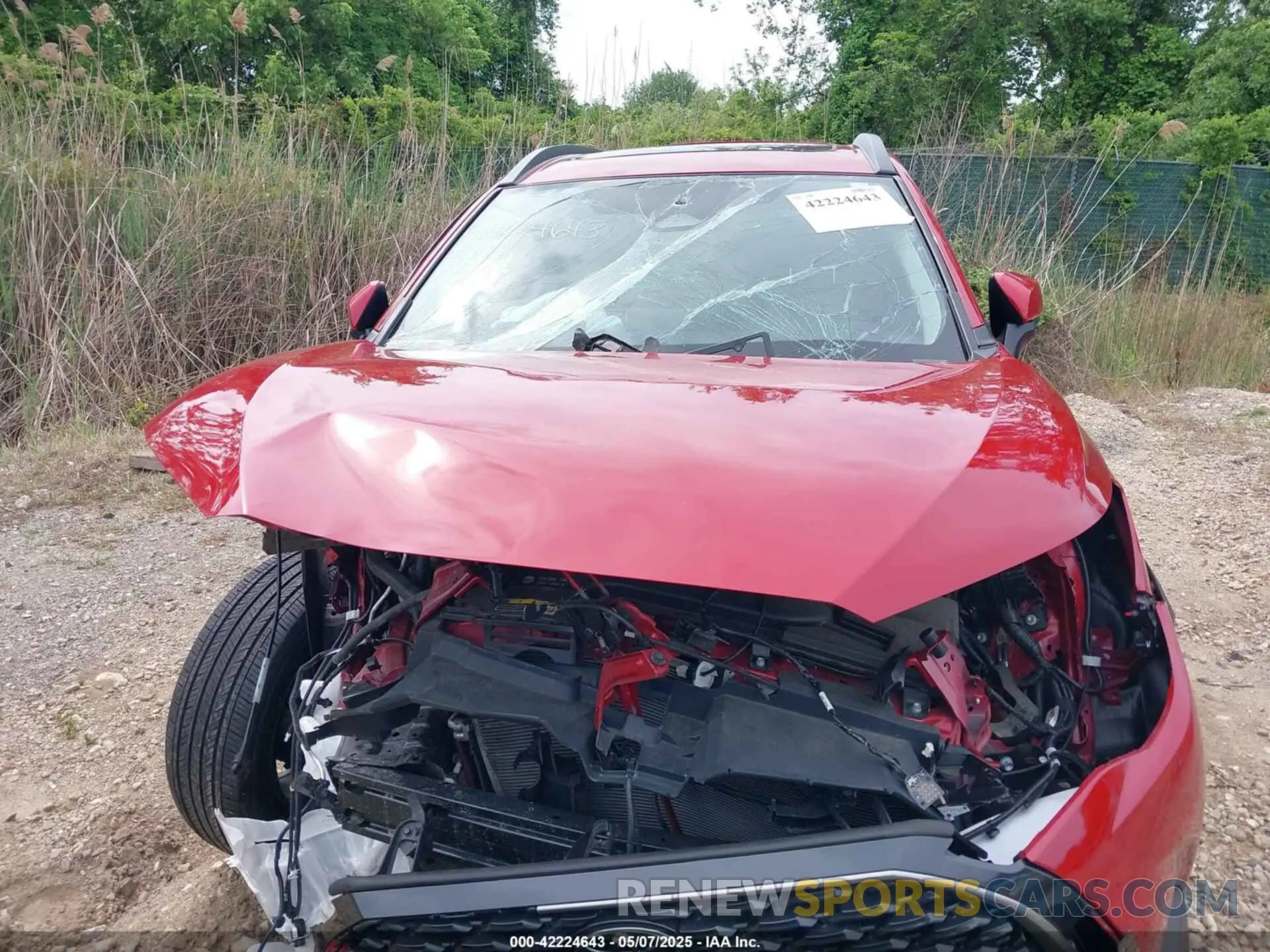 12 Photograph of a damaged car 7MUDAABG4RV119507 TOYOTA COROLLA CROSS 2024