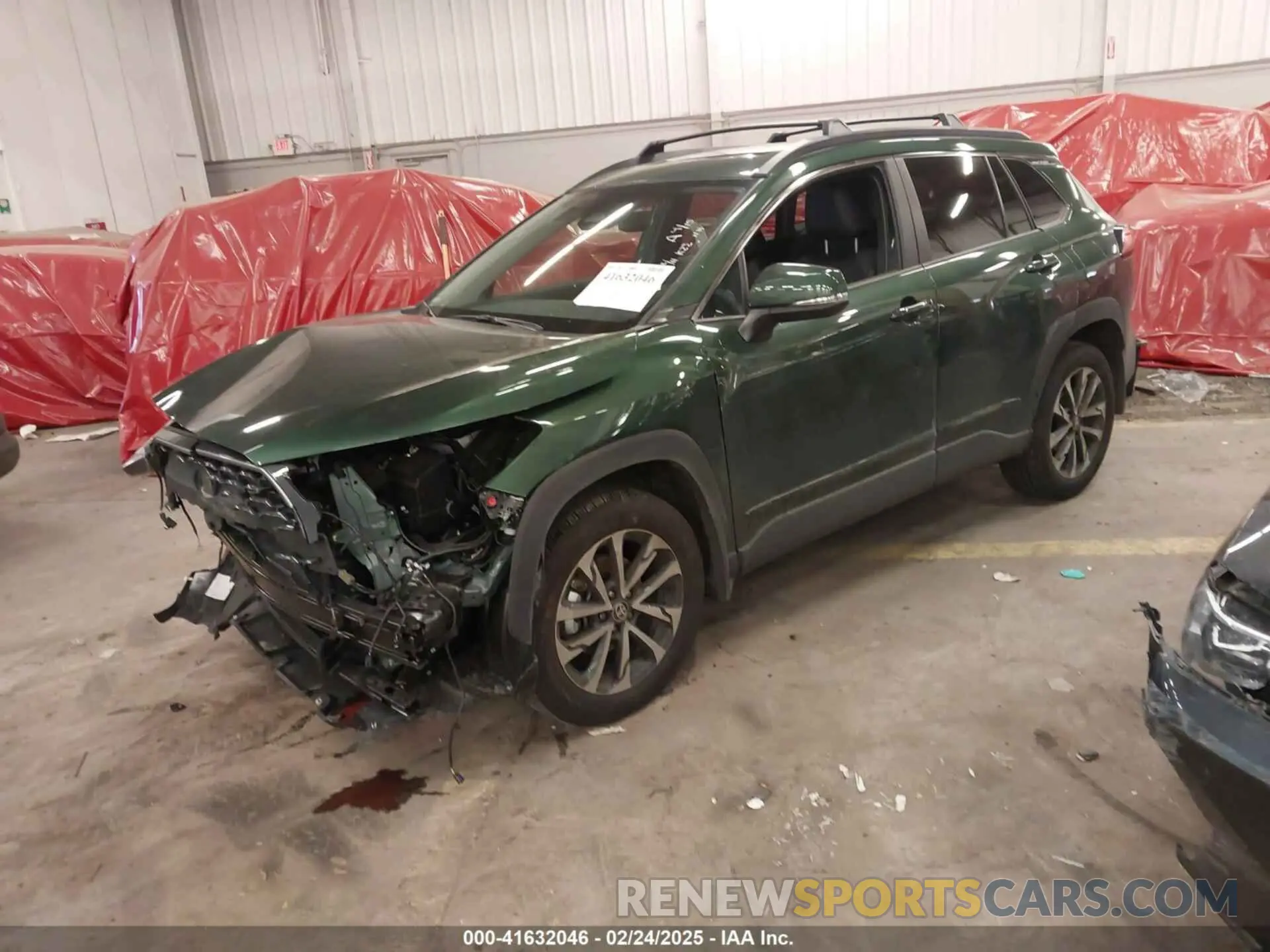 2 Photograph of a damaged car 7MUDAABG6RV113756 TOYOTA COROLLA CROSS 2024