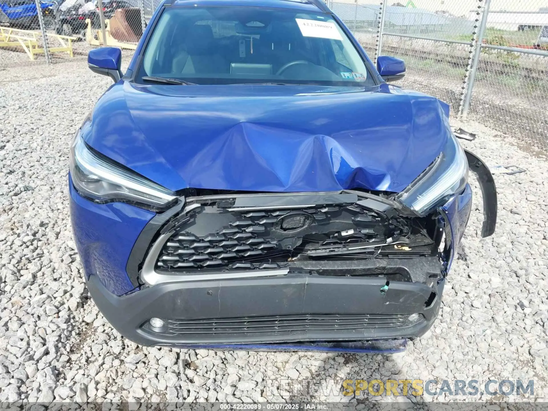 6 Photograph of a damaged car 7MUDAABG8RV106100 TOYOTA COROLLA CROSS 2024