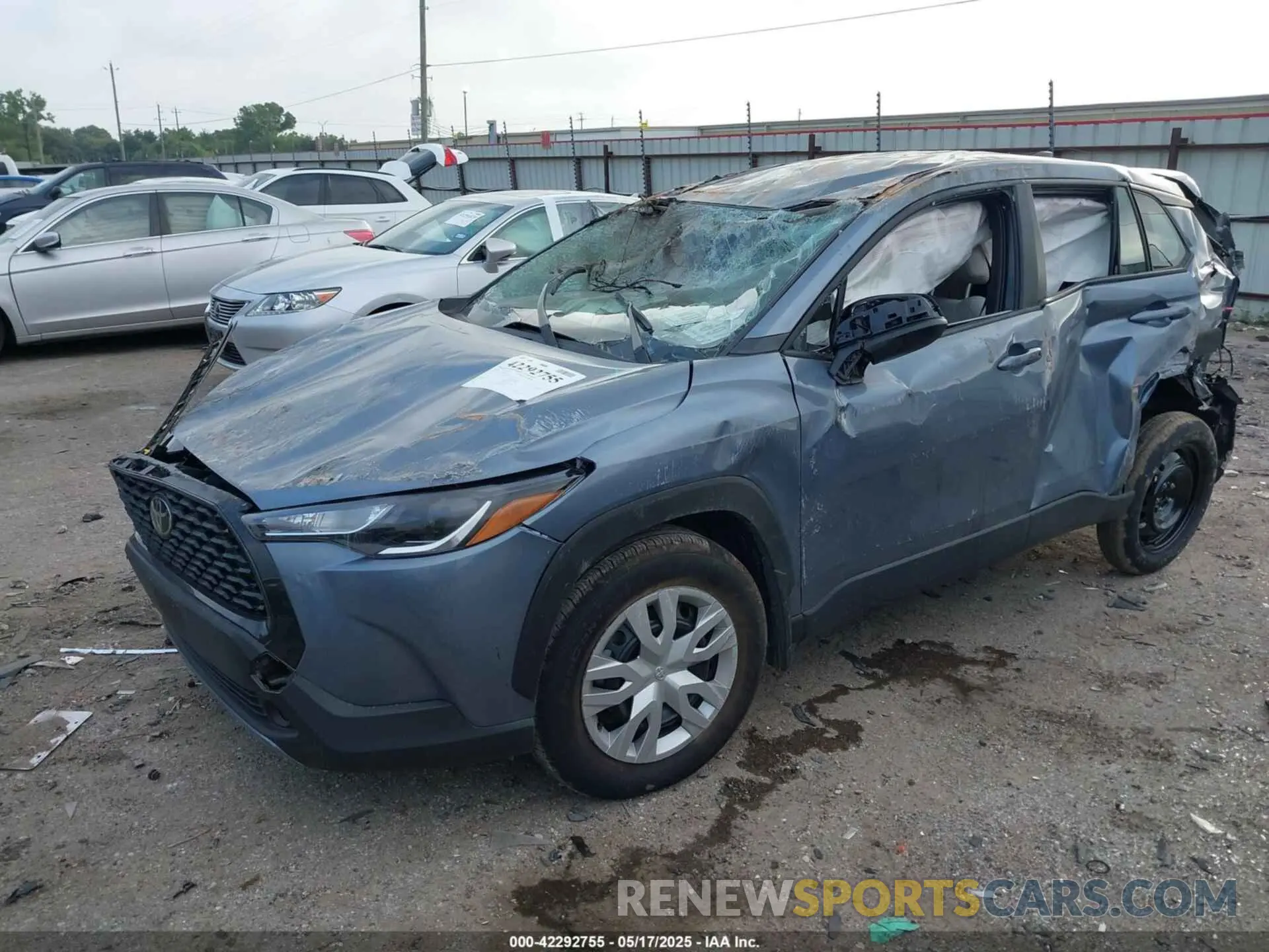 2 Photograph of a damaged car 7MUAAAAG0SV123032 TOYOTA COROLLA CROSS 2025