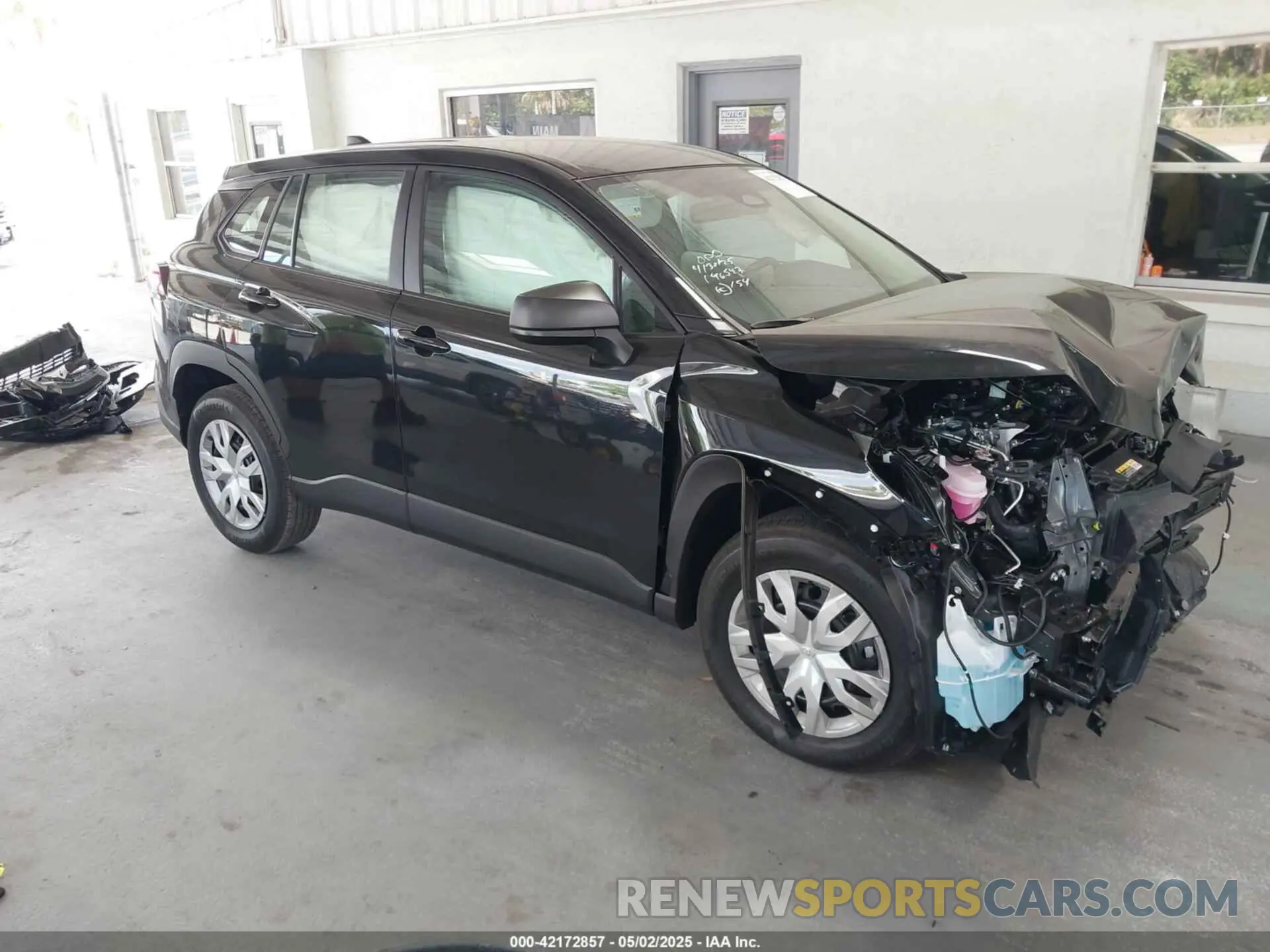 1 Photograph of a damaged car 7MUAAAAG8SV134005 TOYOTA COROLLA CROSS 2025