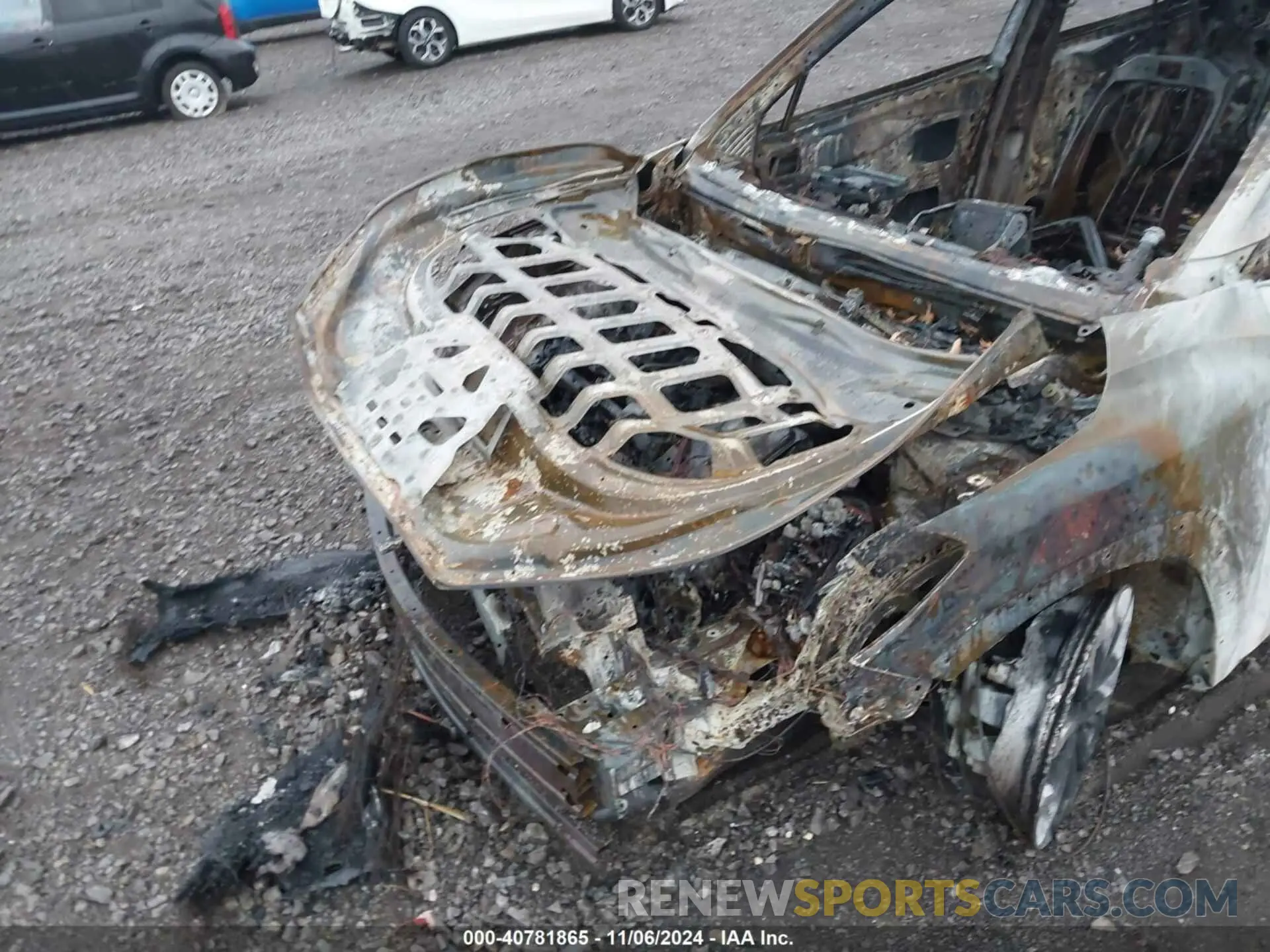 10 Photograph of a damaged car 7MUFBABG0PV012795 TOYOTA COROLLA CROSS HYBRID 2023