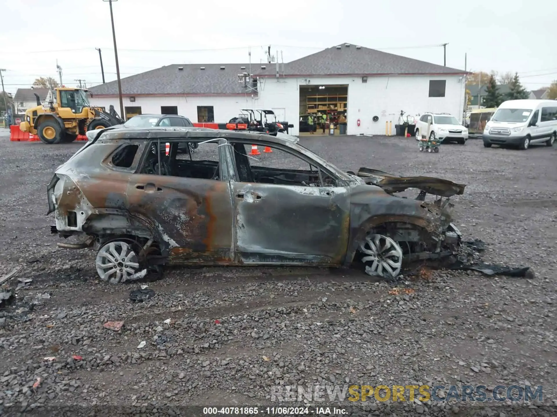 12 Photograph of a damaged car 7MUFBABG0PV012795 TOYOTA COROLLA CROSS HYBRID 2023
