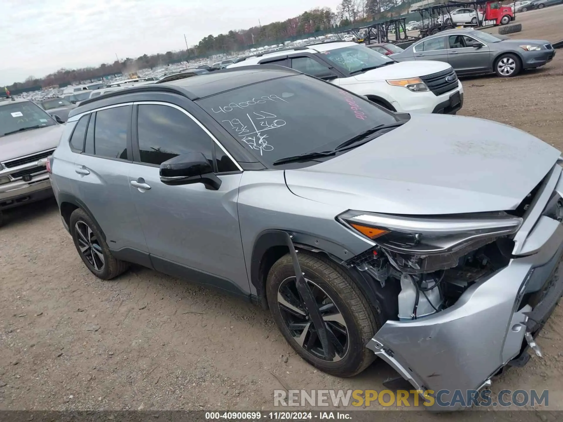 13 Photograph of a damaged car 7MUFBABG1PV008481 TOYOTA COROLLA CROSS HYBRID 2023