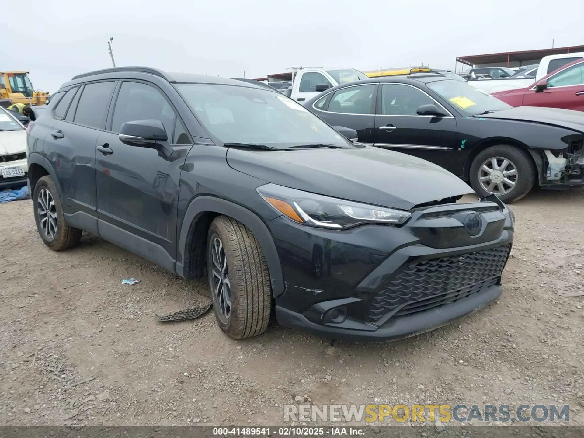 1 Photograph of a damaged car 7MUFBABG6PV010999 TOYOTA COROLLA CROSS HYBRID 2023