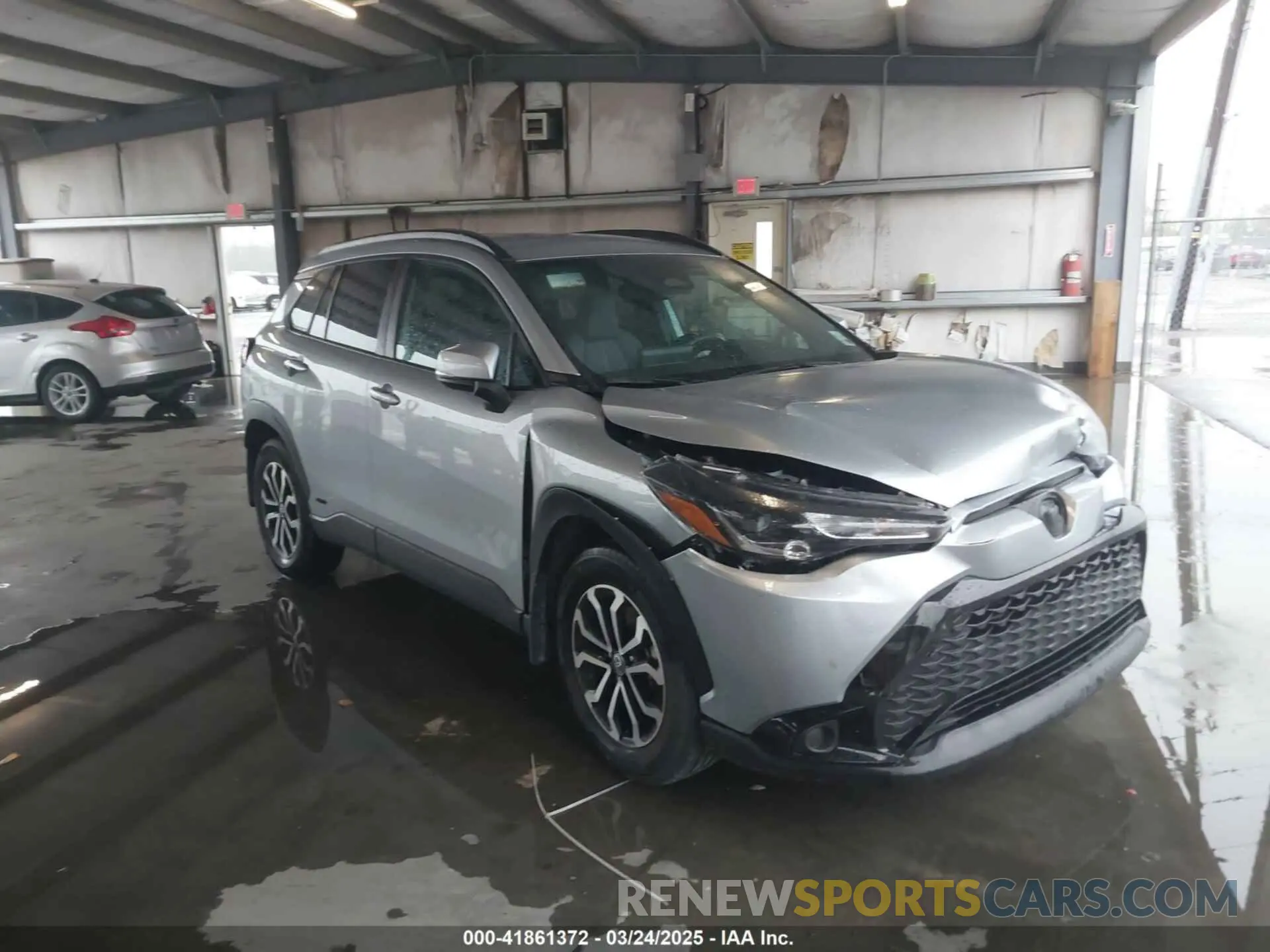 1 Photograph of a damaged car 7MUFBABG1RV019872 TOYOTA COROLLA CROSS HYBRID 2024