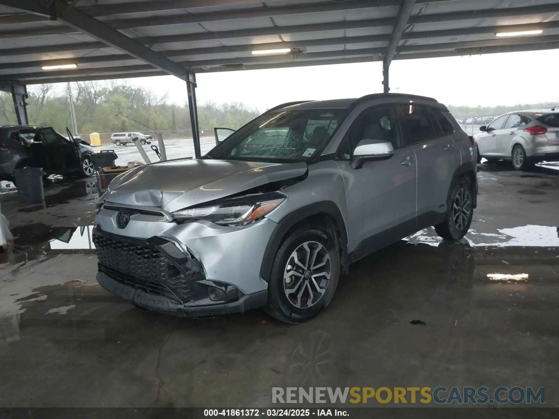 2 Photograph of a damaged car 7MUFBABG1RV019872 TOYOTA COROLLA CROSS HYBRID 2024